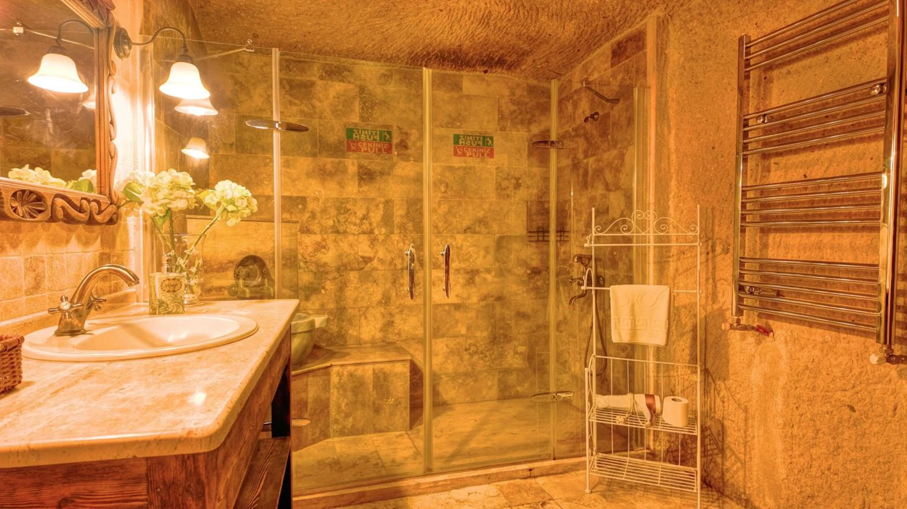 Bathroom in Shiraz Cave Cappadocia