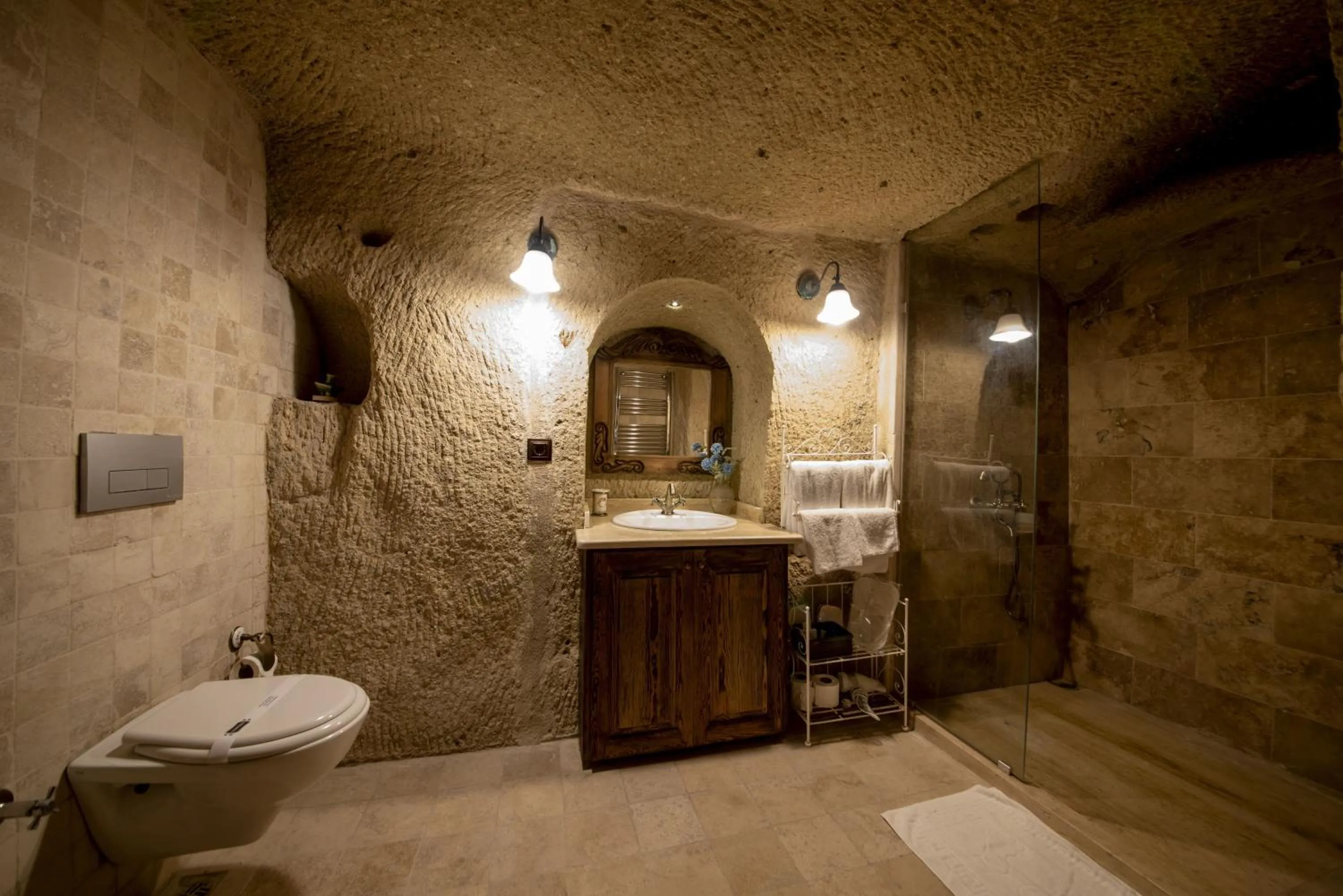 Shower in Shiraz Cave Cappadocia