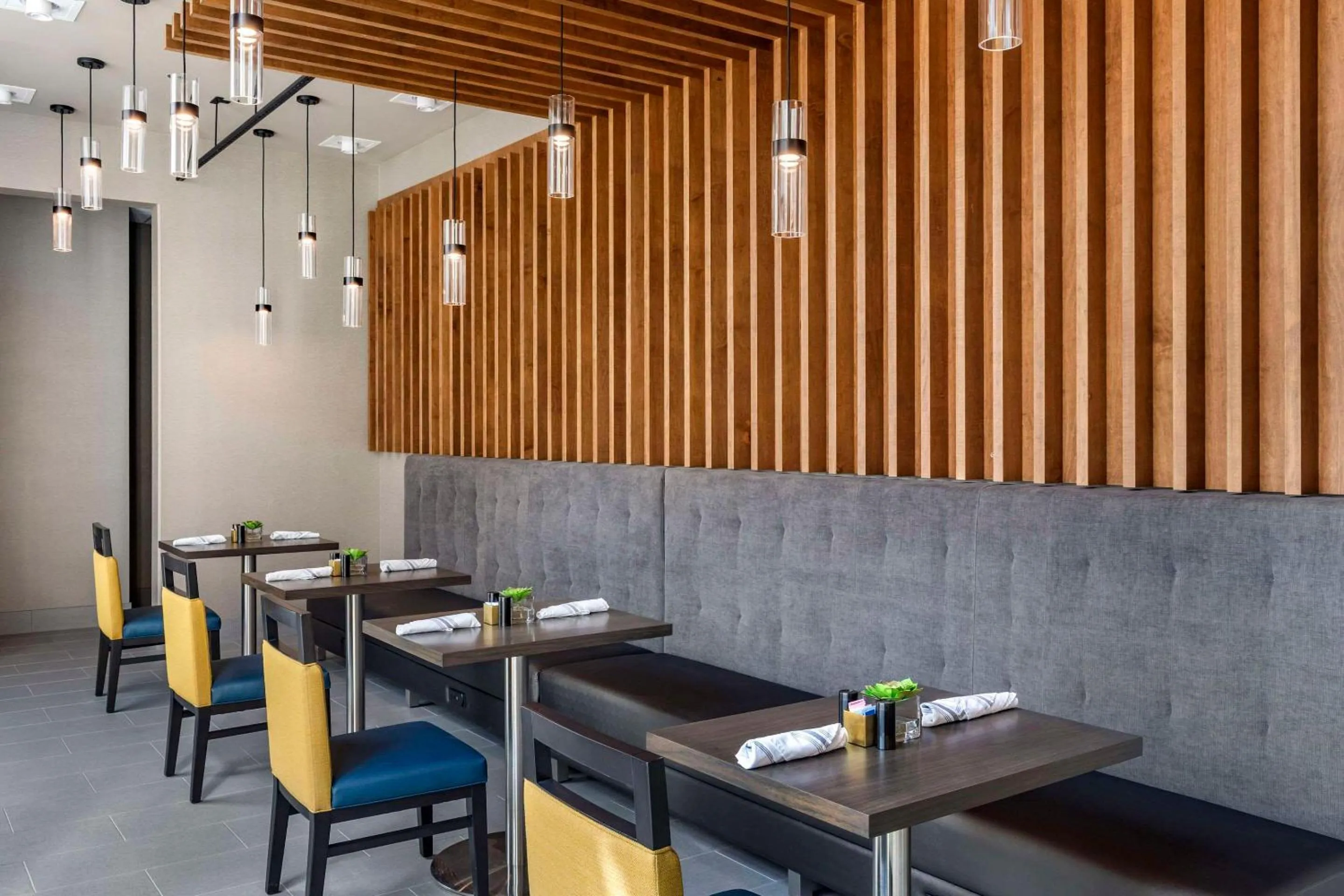 Breakfast in Cambria Hotel Savannah Downtown Historic District