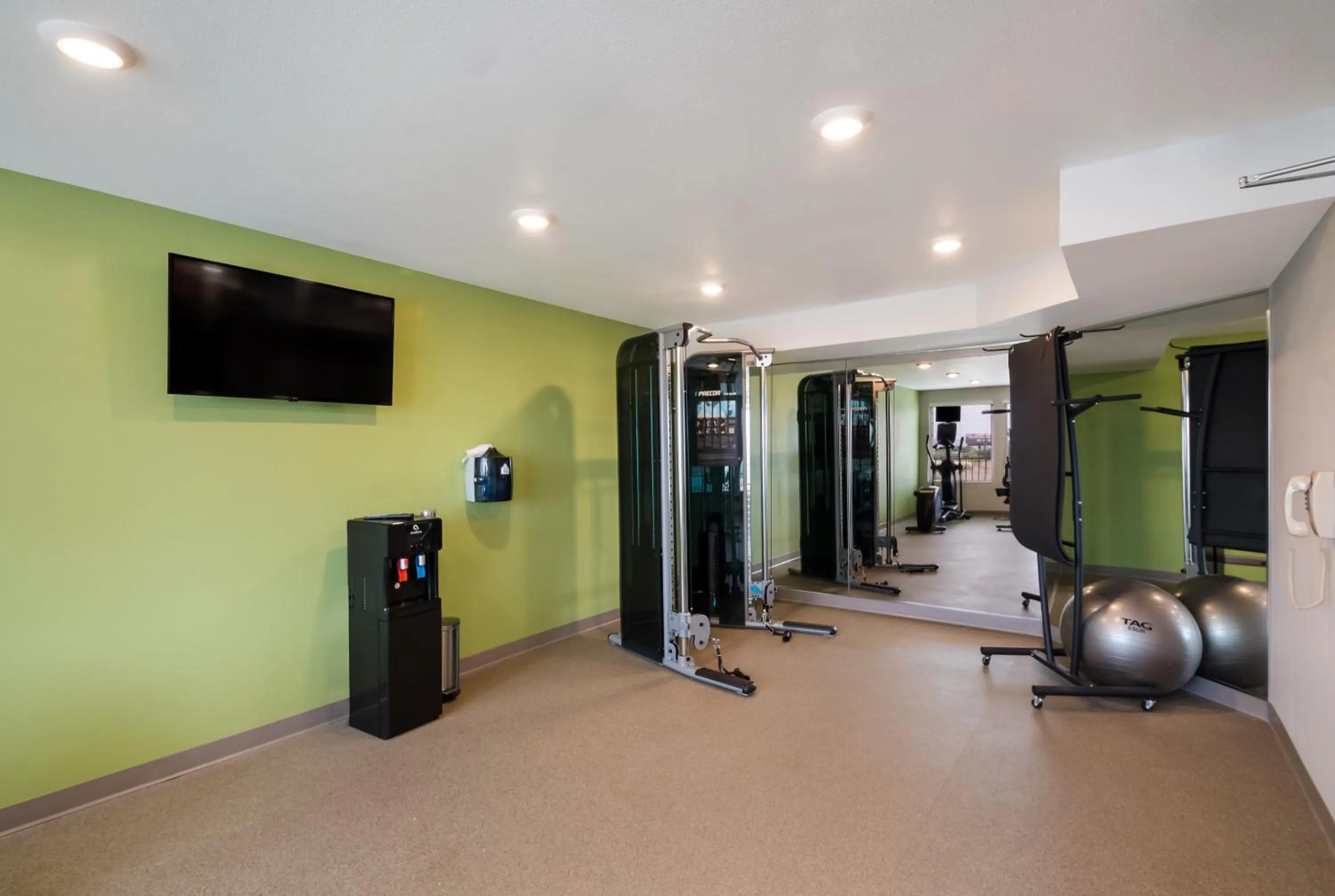 Fitness centre/facilities in WoodSpring Suites Austin Central