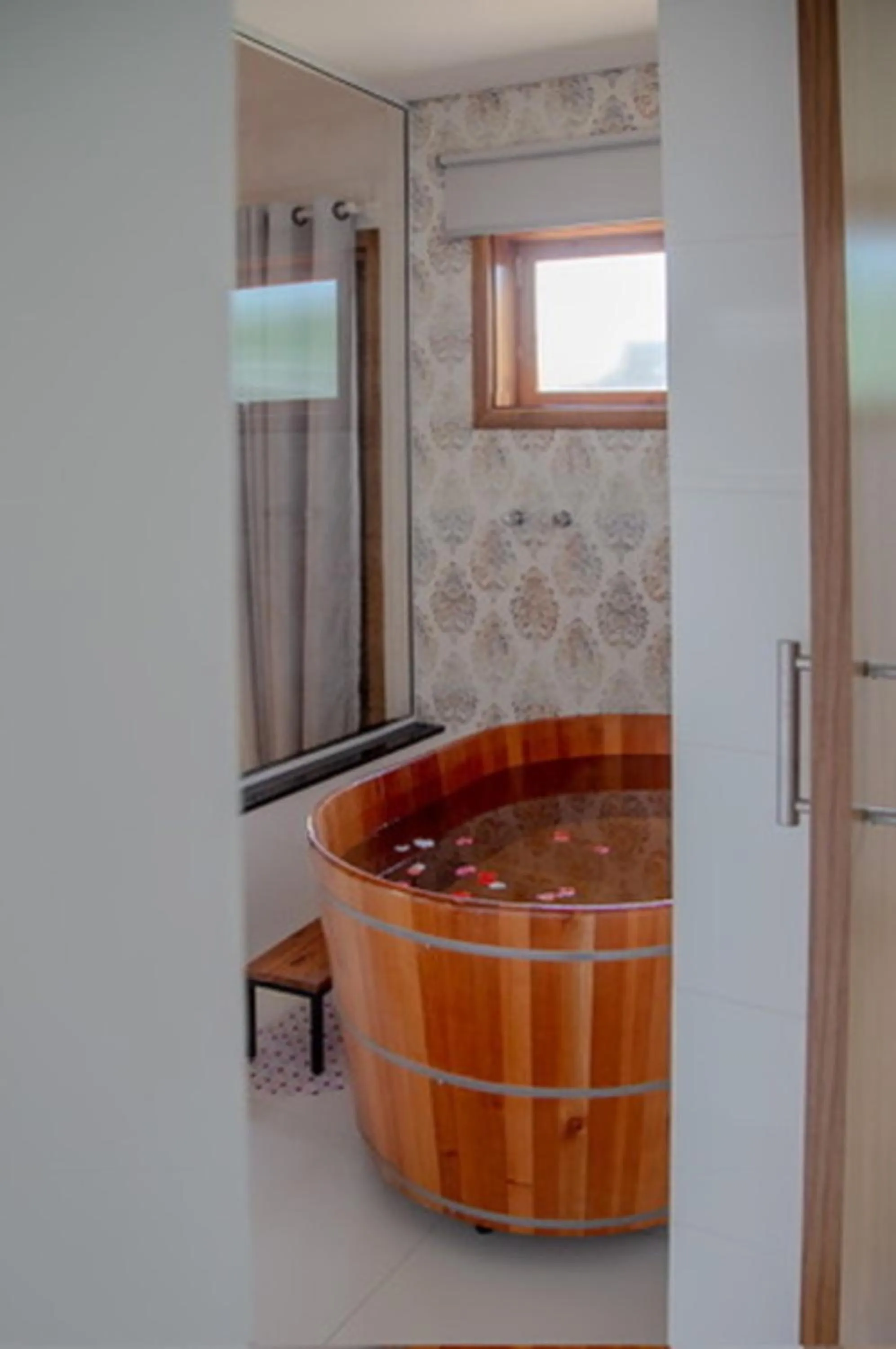 Hot Tub in Hotel Pousada Bella Locanda