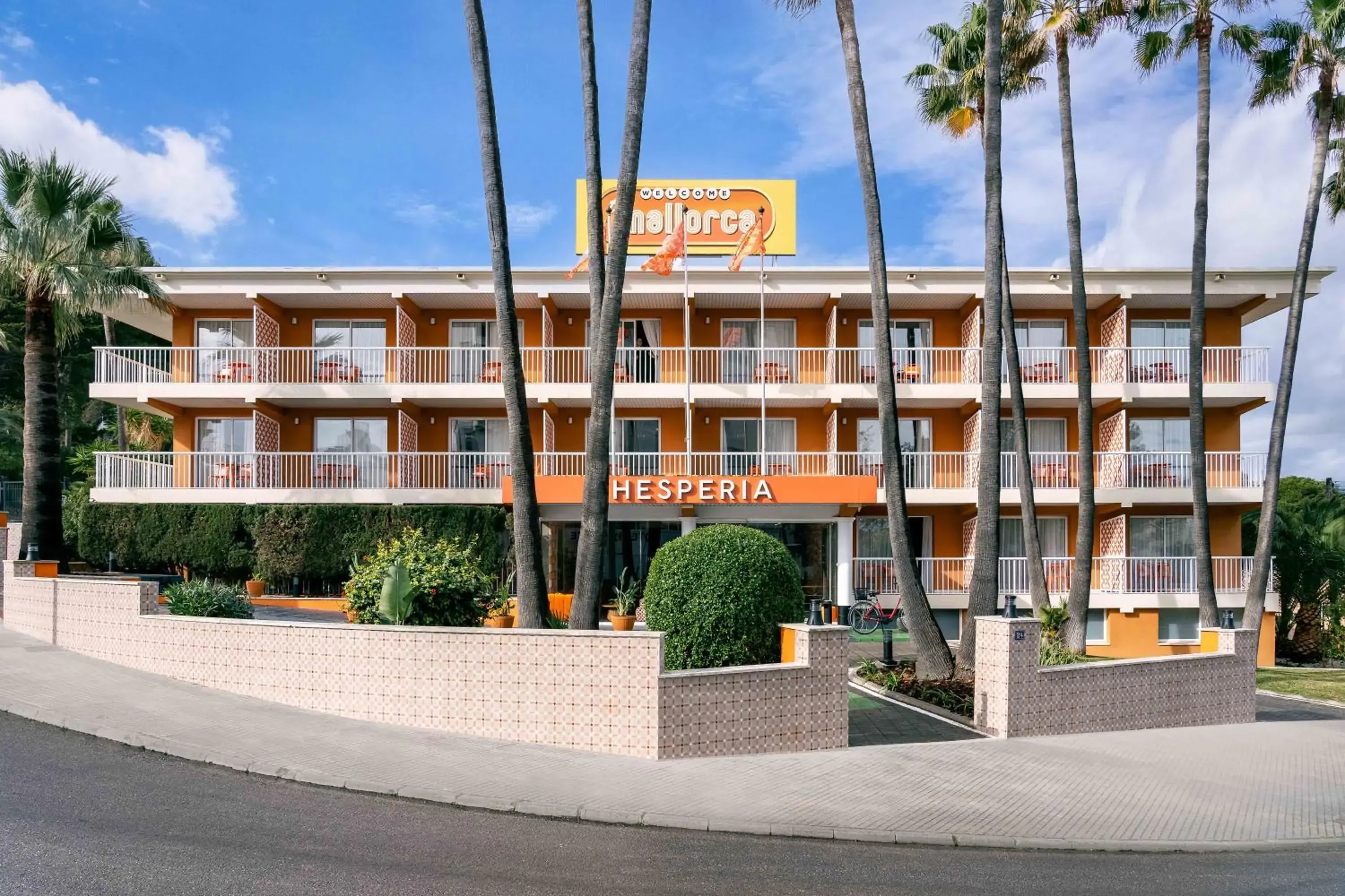 Property building in Hesperia Mallorca Property building in Hesperia Mallorca