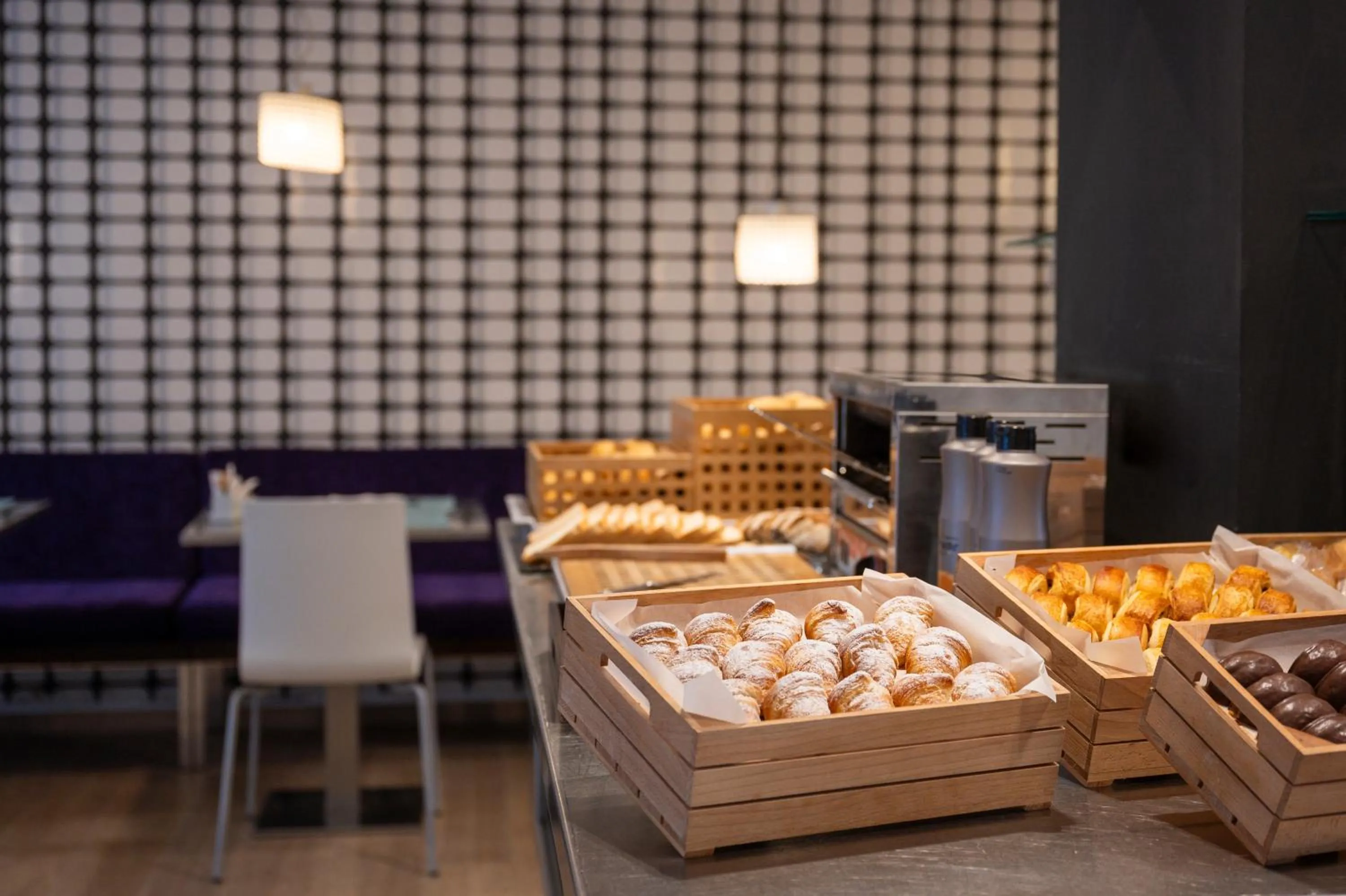 Buffet breakfast in Hesperia Ciudad de Mallorca