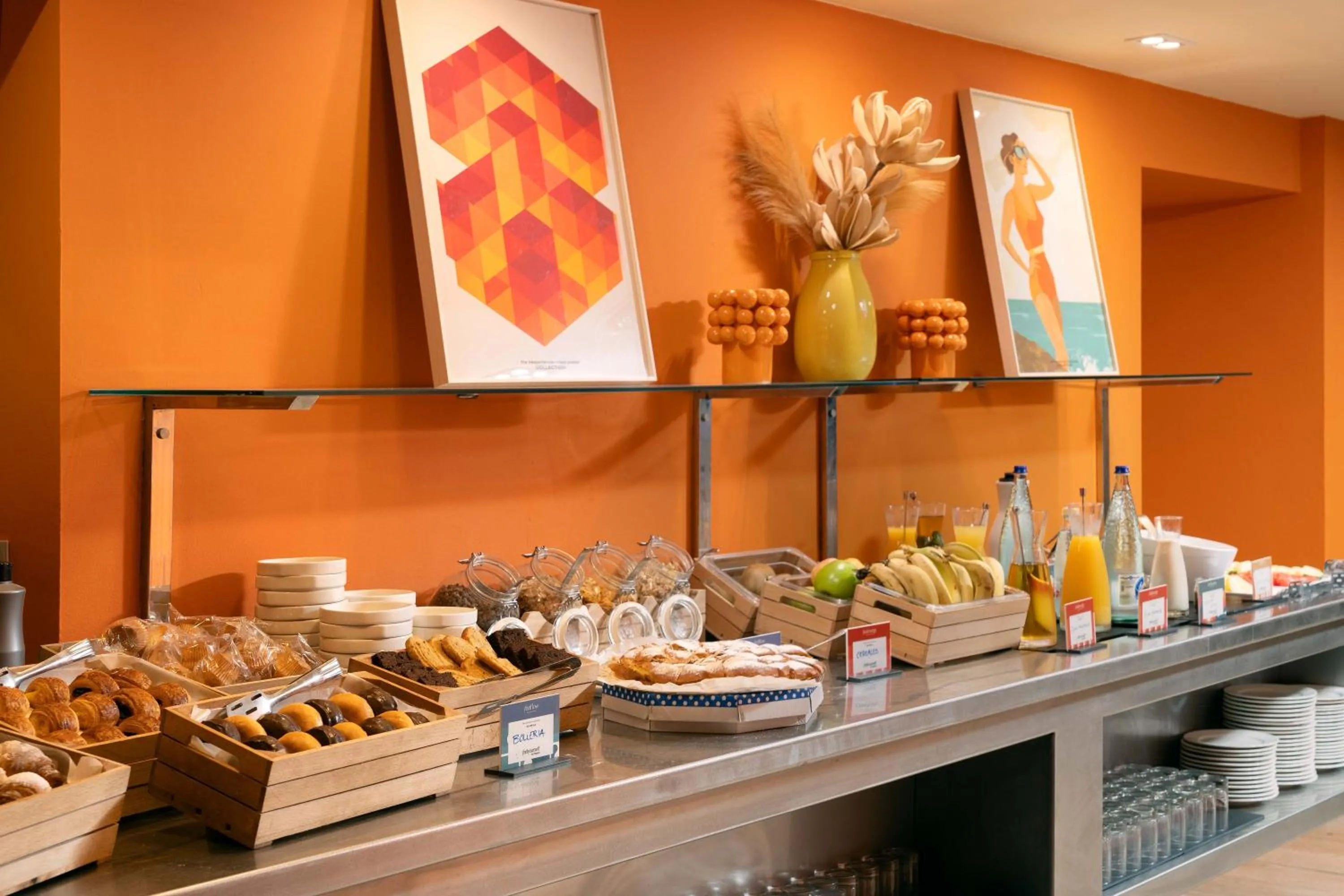 Buffet breakfast in Hesperia Mallorca