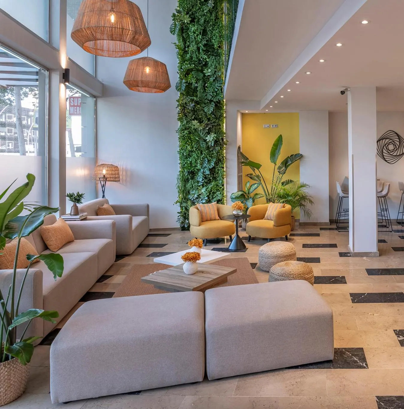 Lobby or reception in Hotel SERHS Del Port