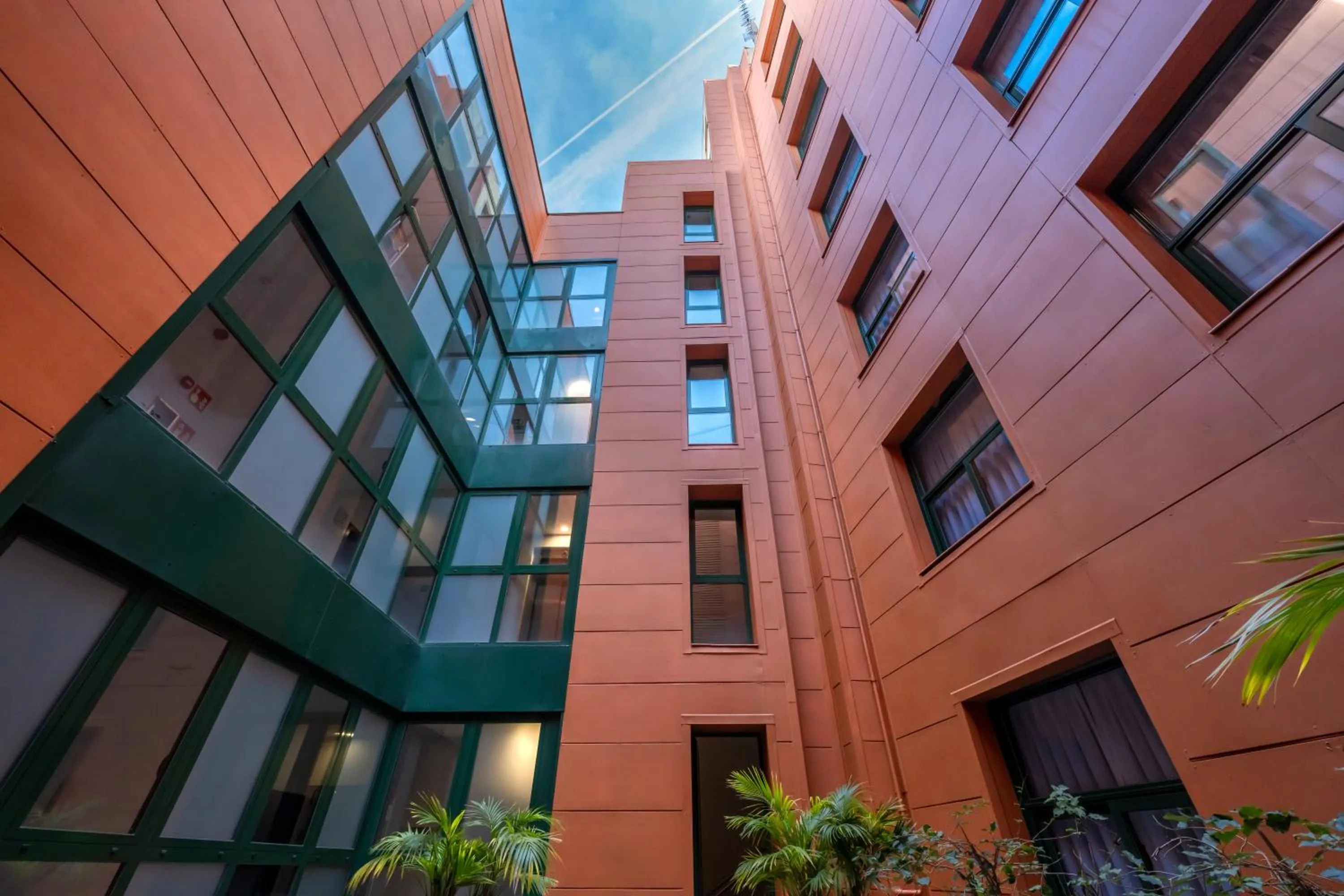 Facade/entrance in Hotel SERHS Del Port