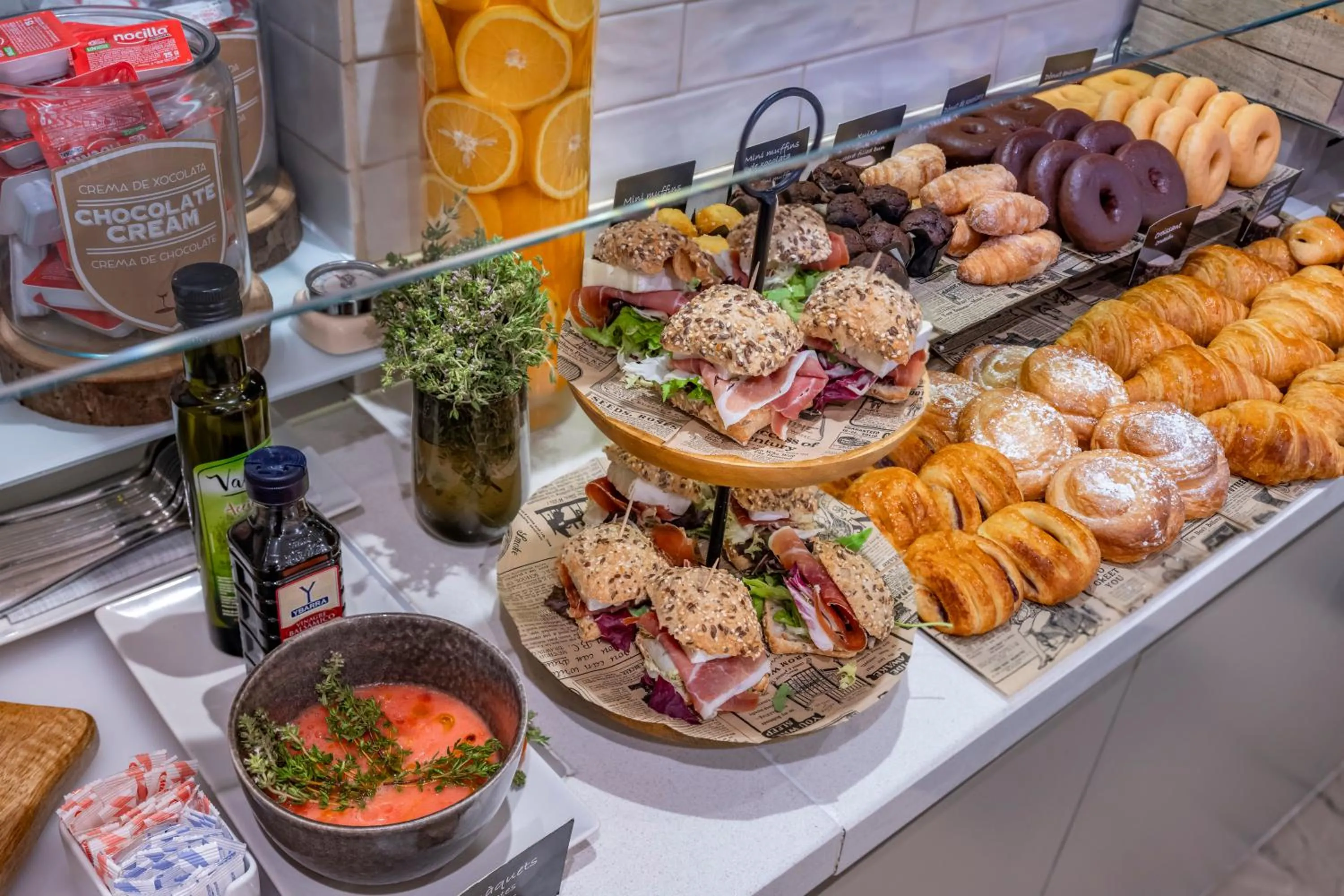 Restaurant/places to eat in Hotel SERHS Del Port