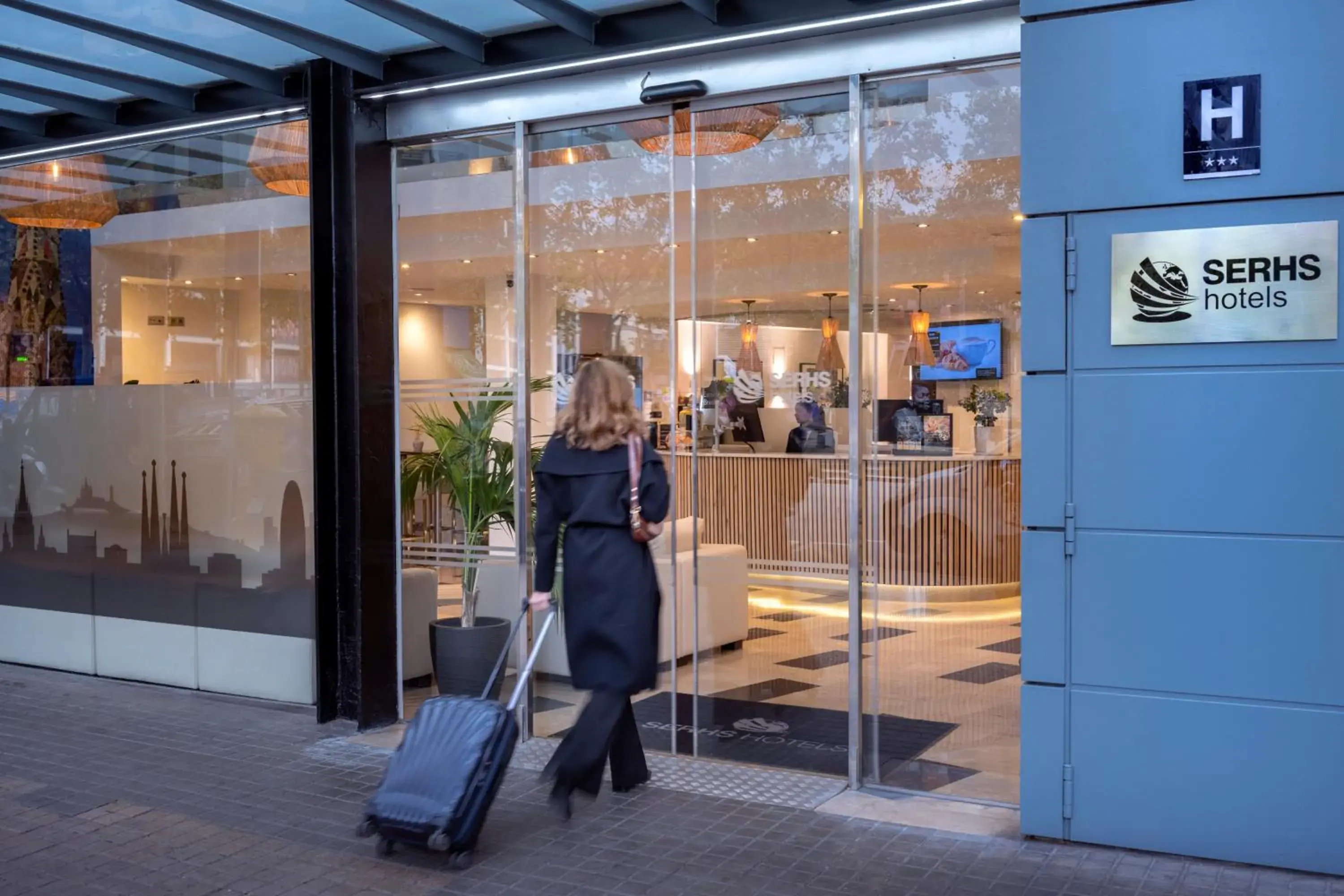 Facade/entrance in Hotel SERHS Del Port Facade/entrance in Hotel SERHS Del Port