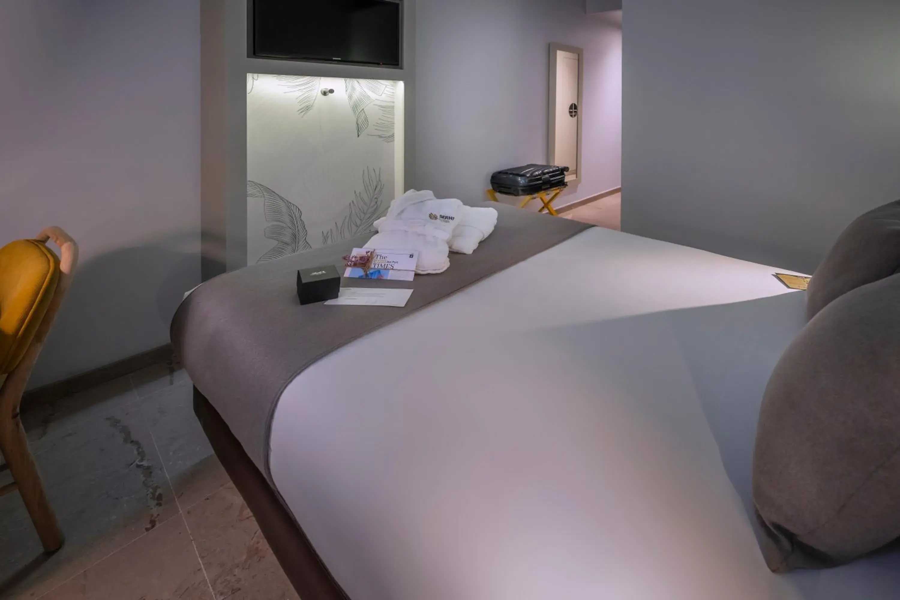 Photo of the whole room, Bed in Hotel SERHS Del Port Photo of the whole room, Bed in Hotel SERHS Del Port