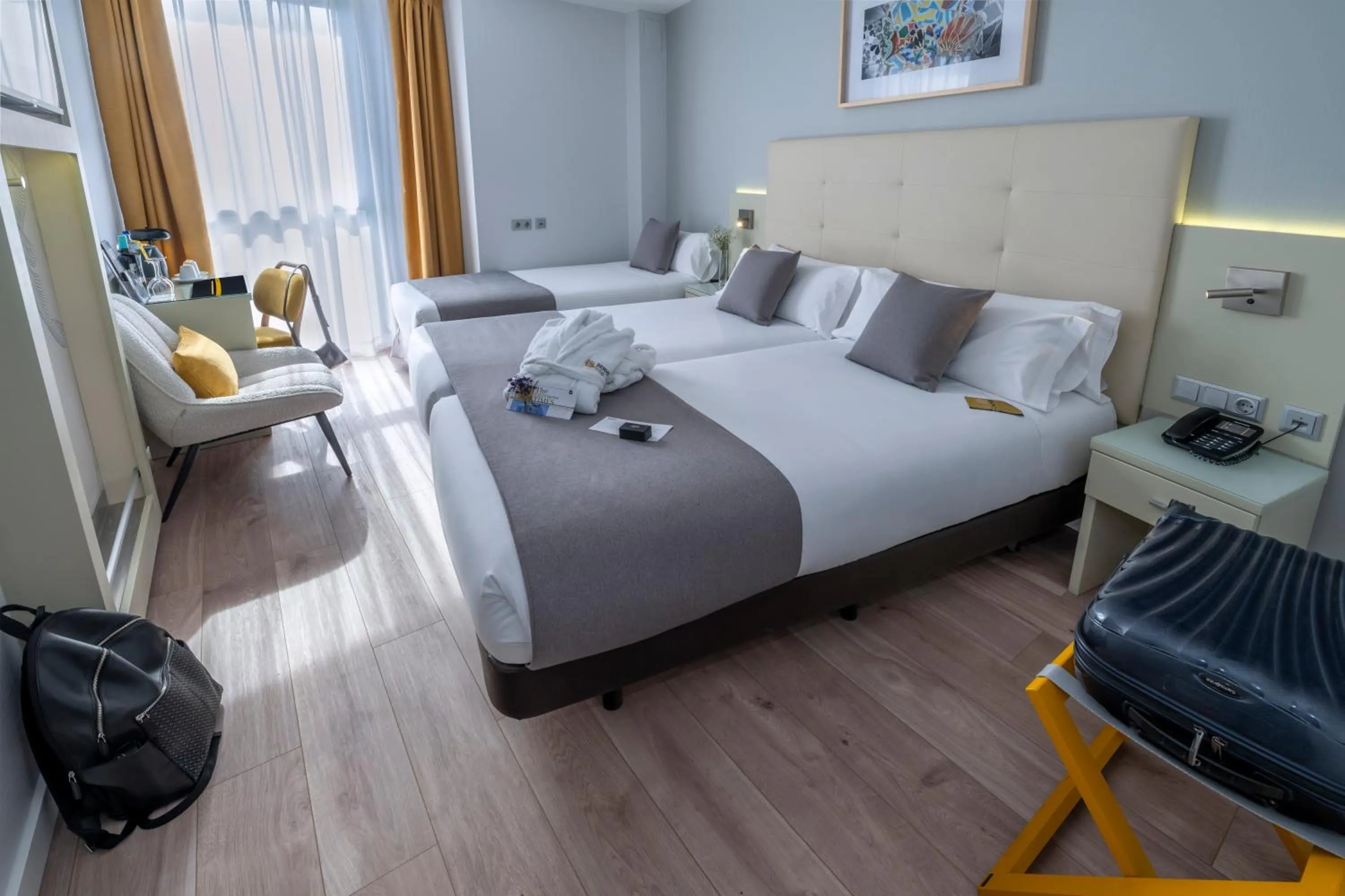 Photo of the whole room, Bed in Hotel SERHS Del Port