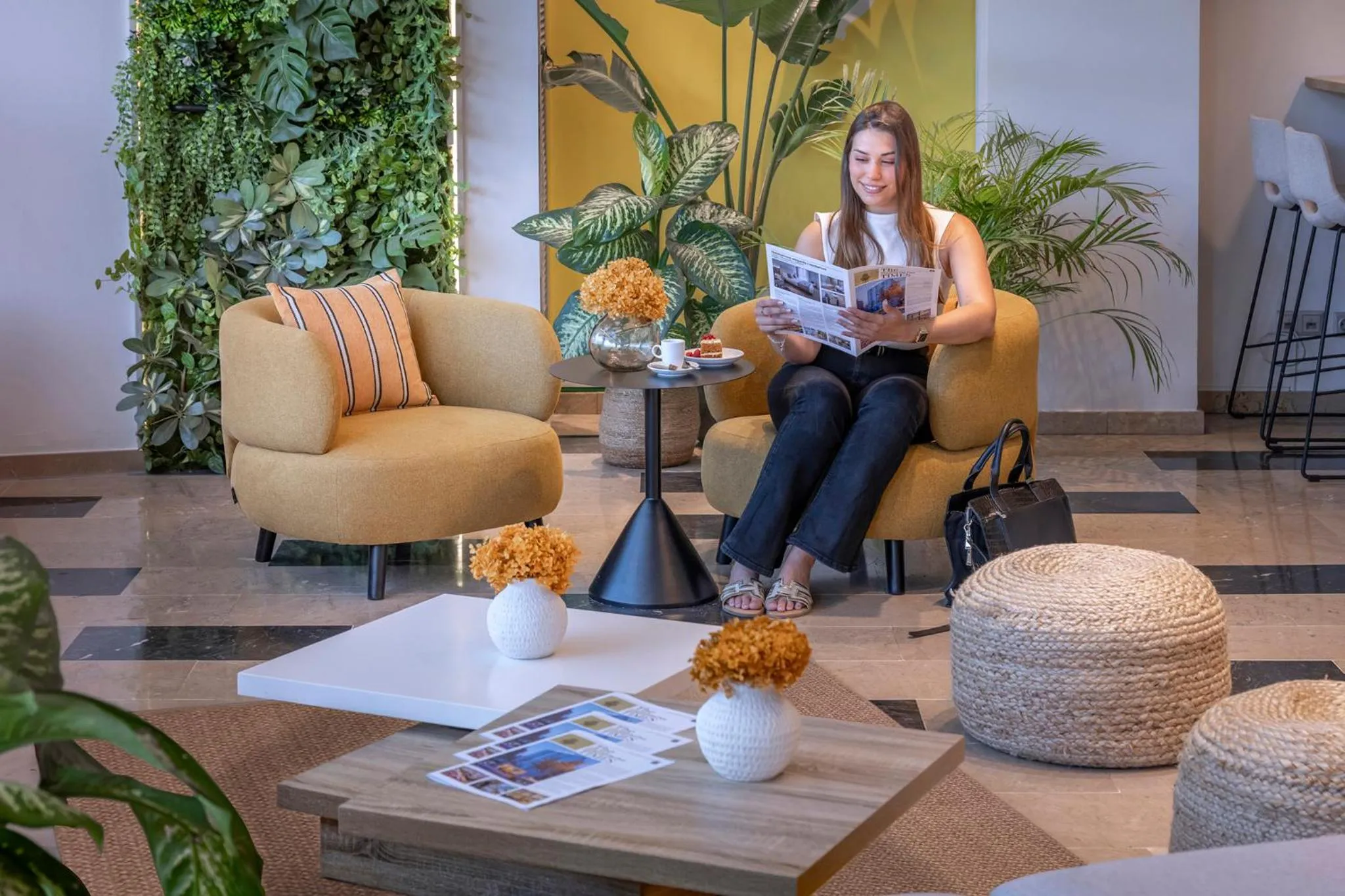 Lobby or reception in Hotel SERHS Del Port