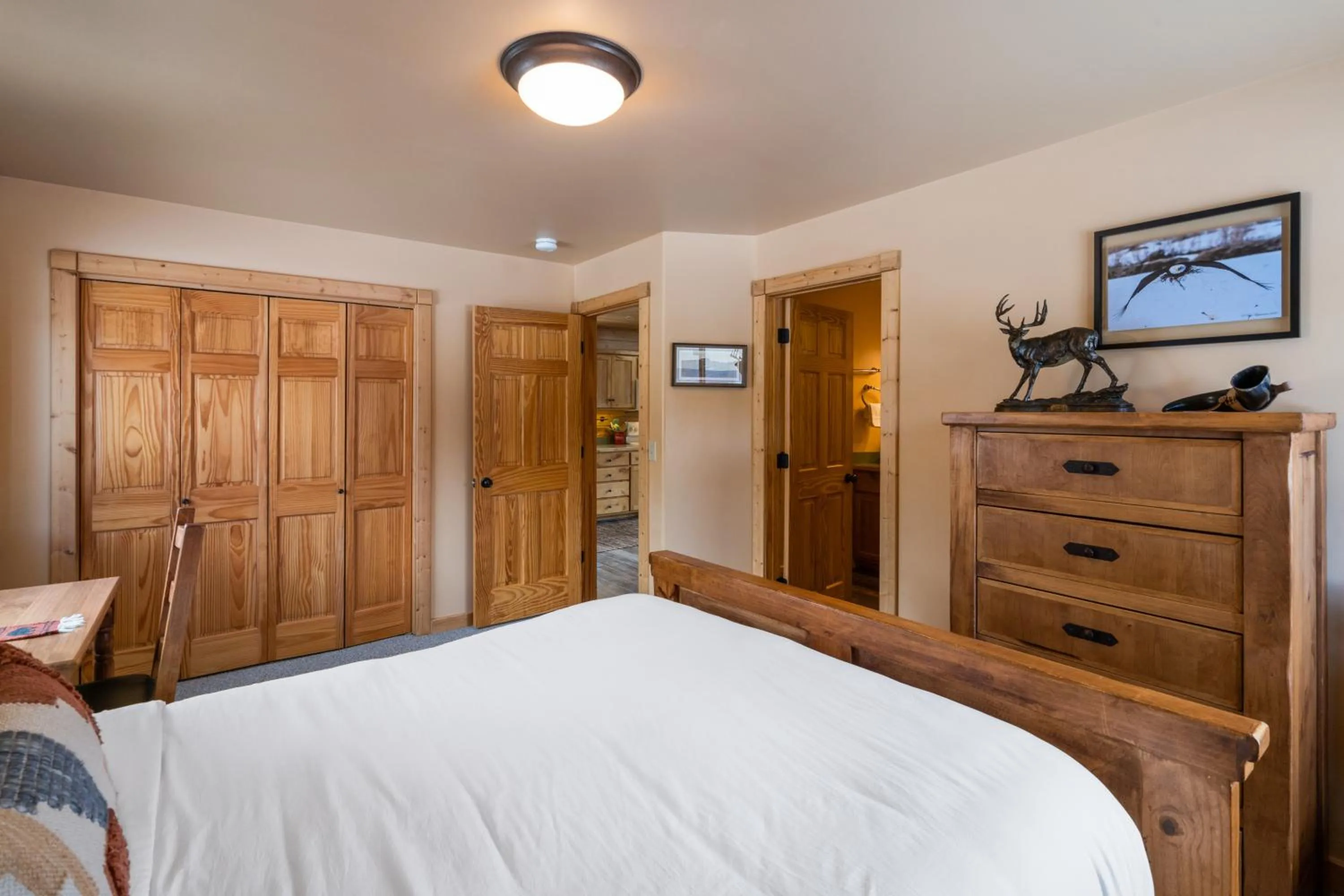 Bed in Mule Deer Cabin