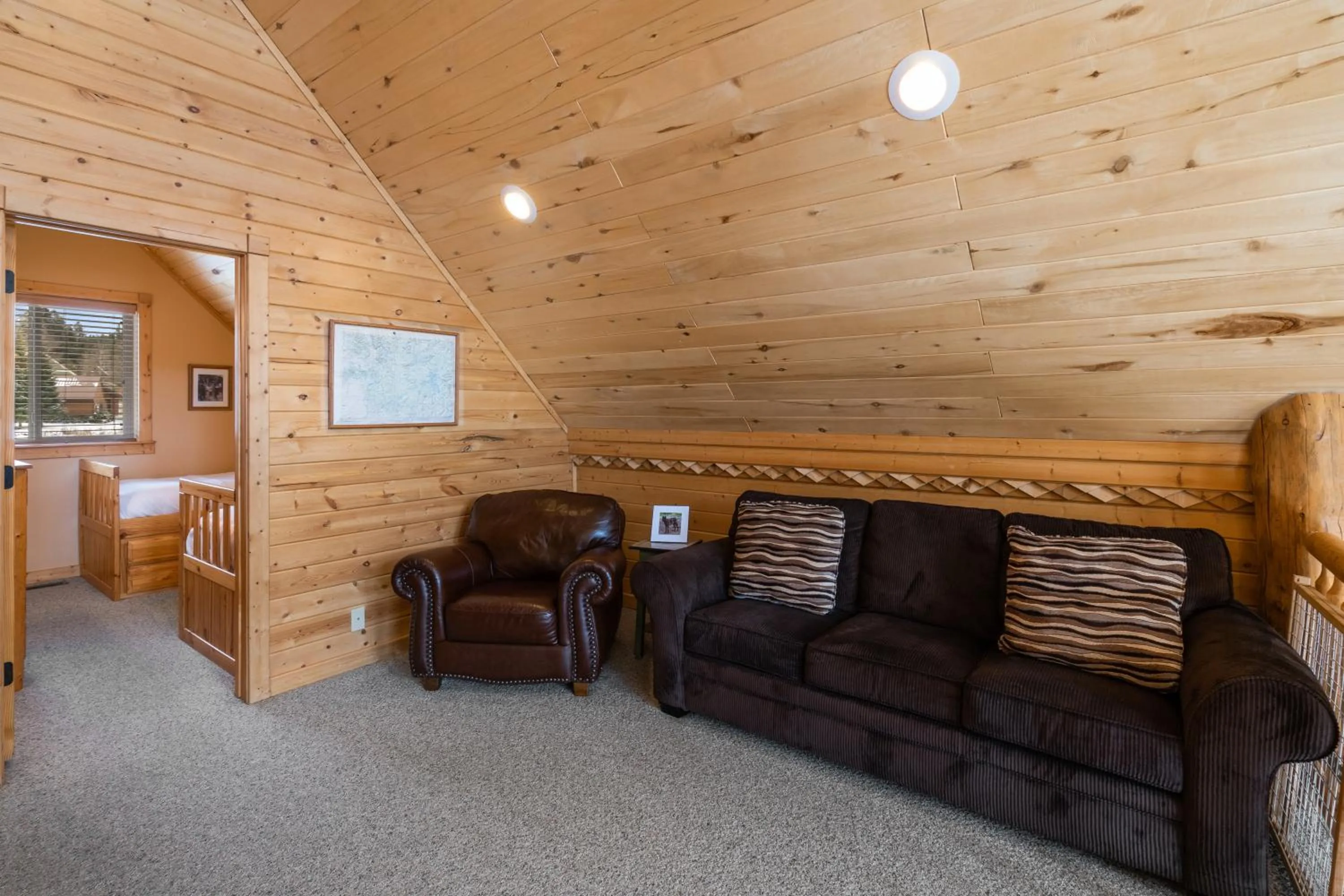 Living room in Mule Deer Cabin