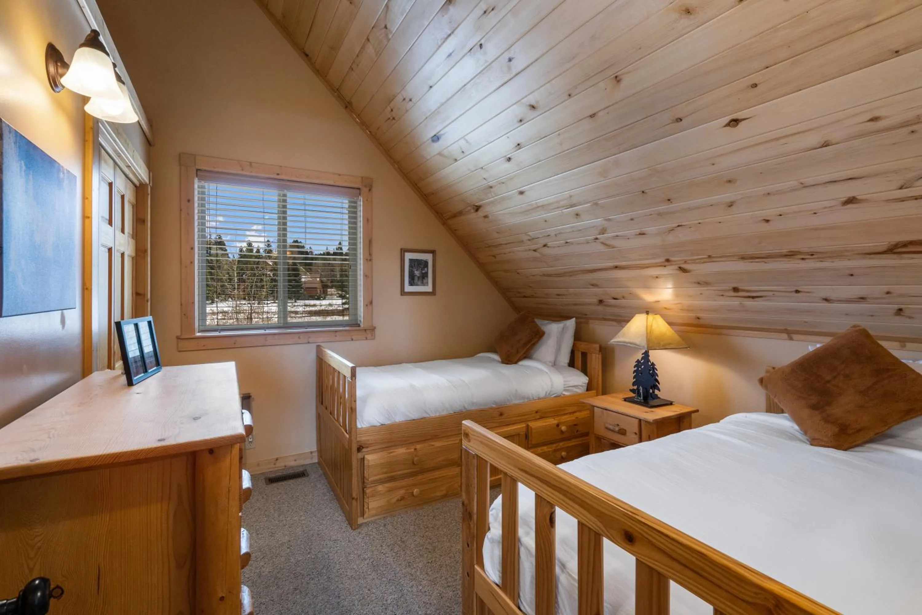 Bed in Mule Deer Cabin