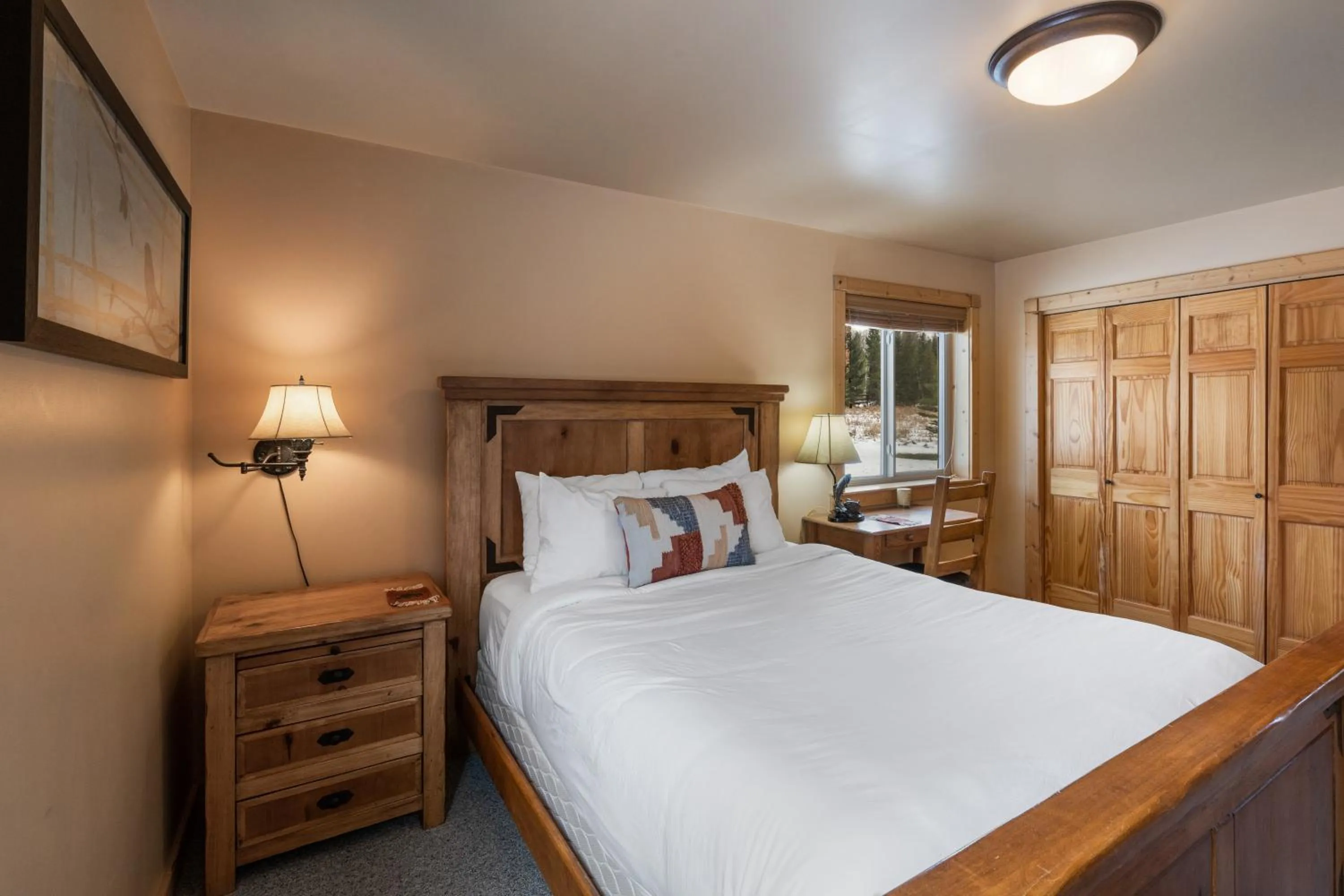 Bed in Mule Deer Cabin