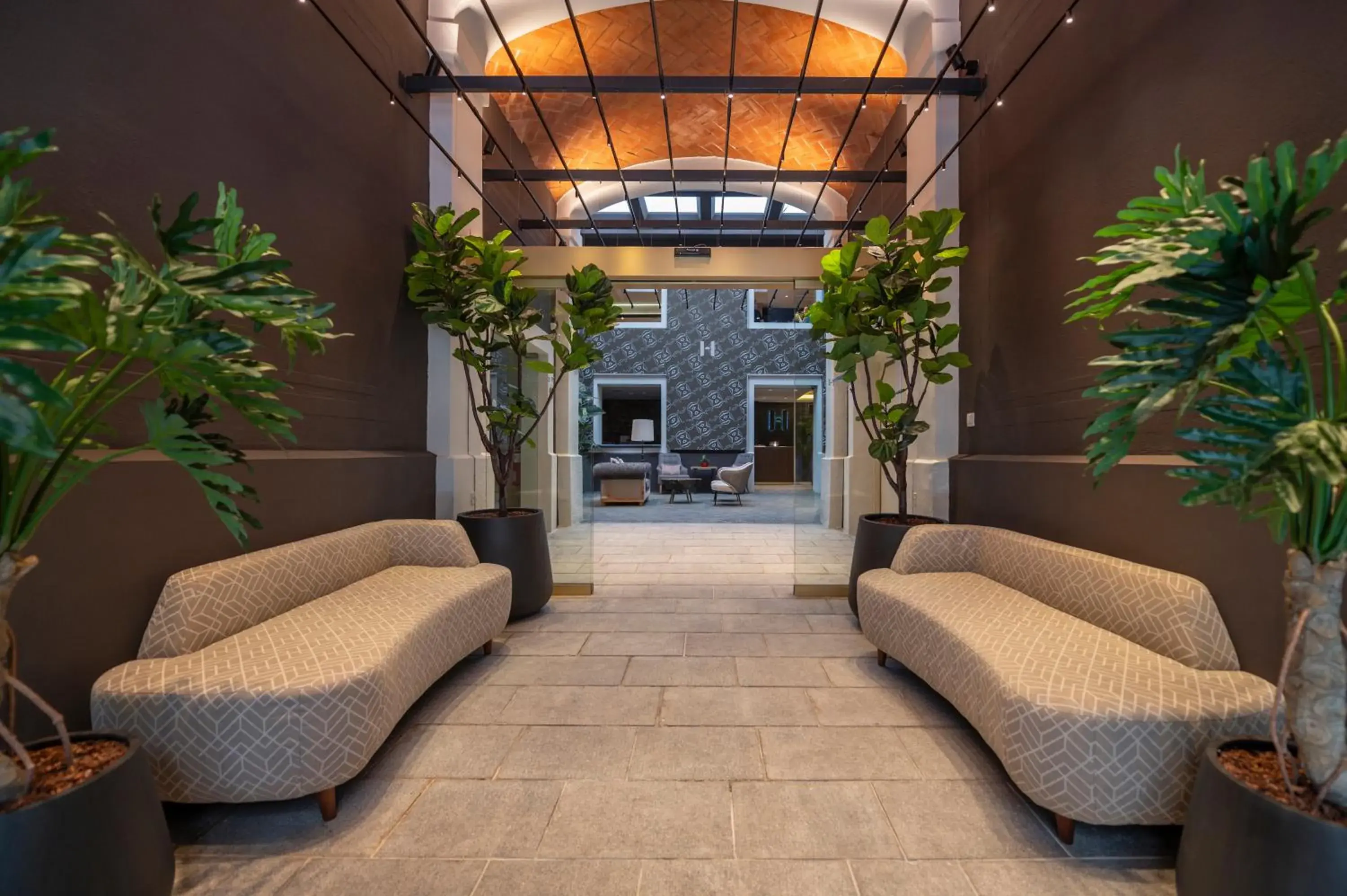 Facade/entrance in Hesperia Barcelona Barri Gòtic Facade/entrance in Hesperia Barcelona Barri Gòtic