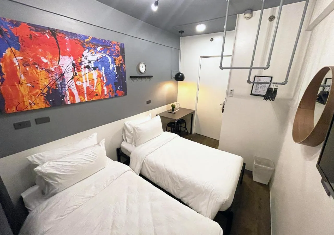 Bed in mySTAY Hotel BGC West