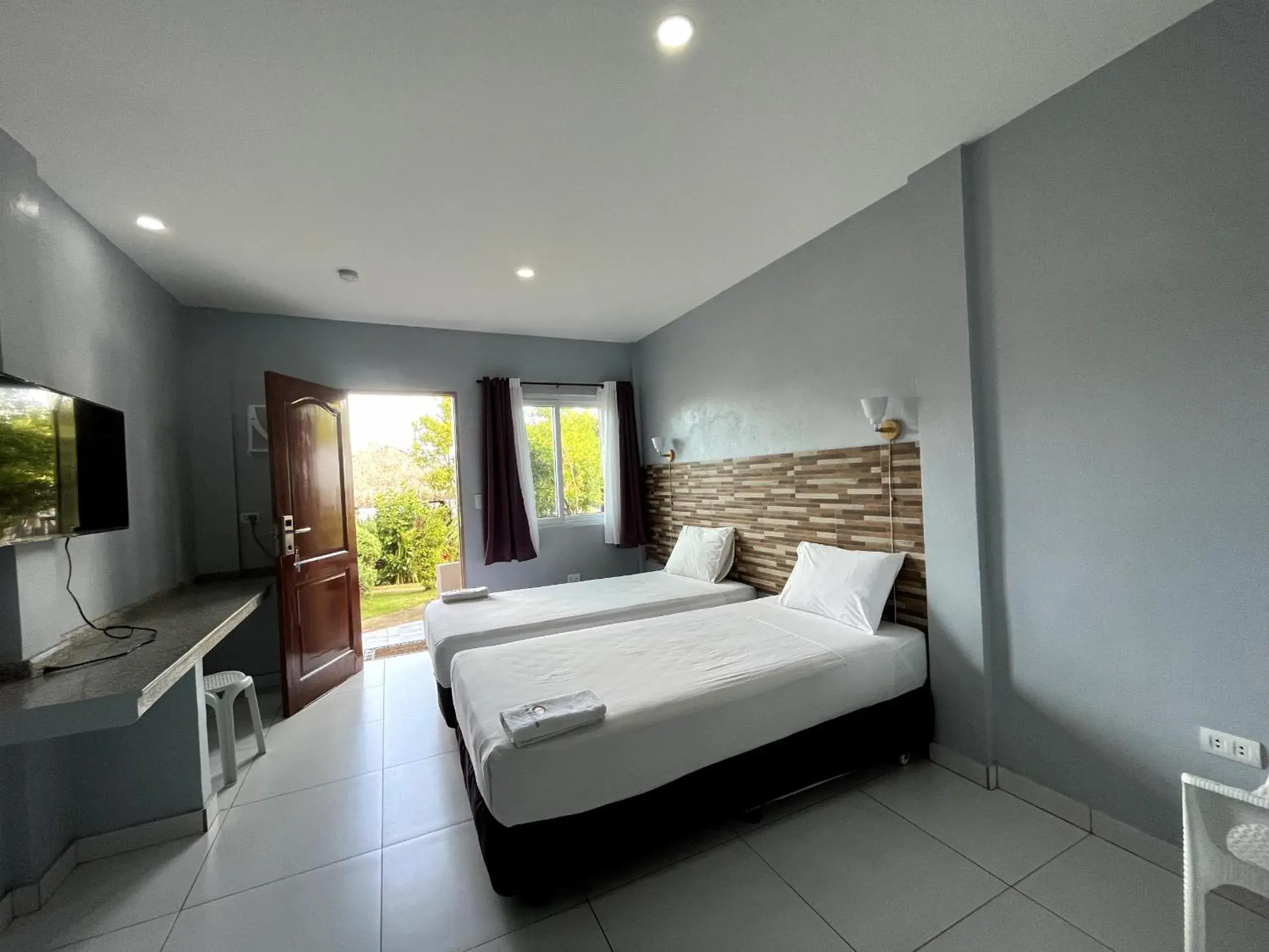 Bed in Ocean Bay Beach Resort Bed in Ocean Bay Beach Resort