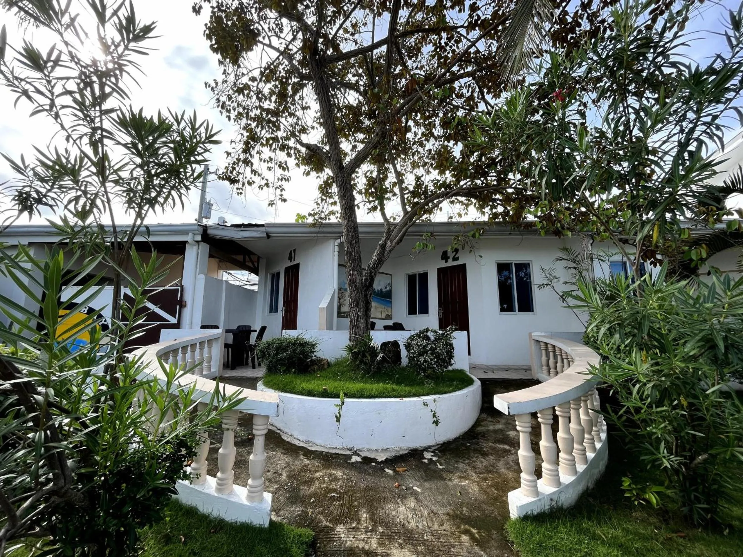 Property building in Ocean Bay Beach Resort