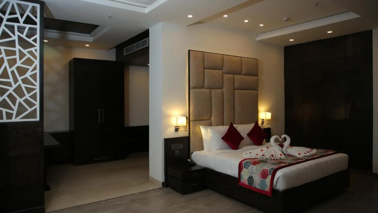 Bedroom, Bed in Rosetum Kasauli