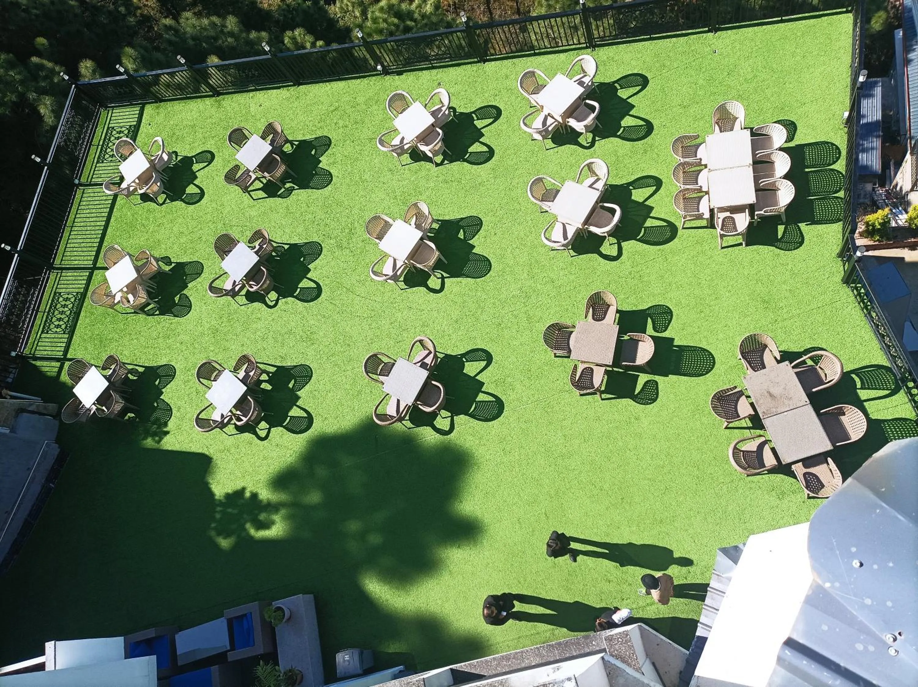 Restaurant/places to eat in Rosetum Kasauli