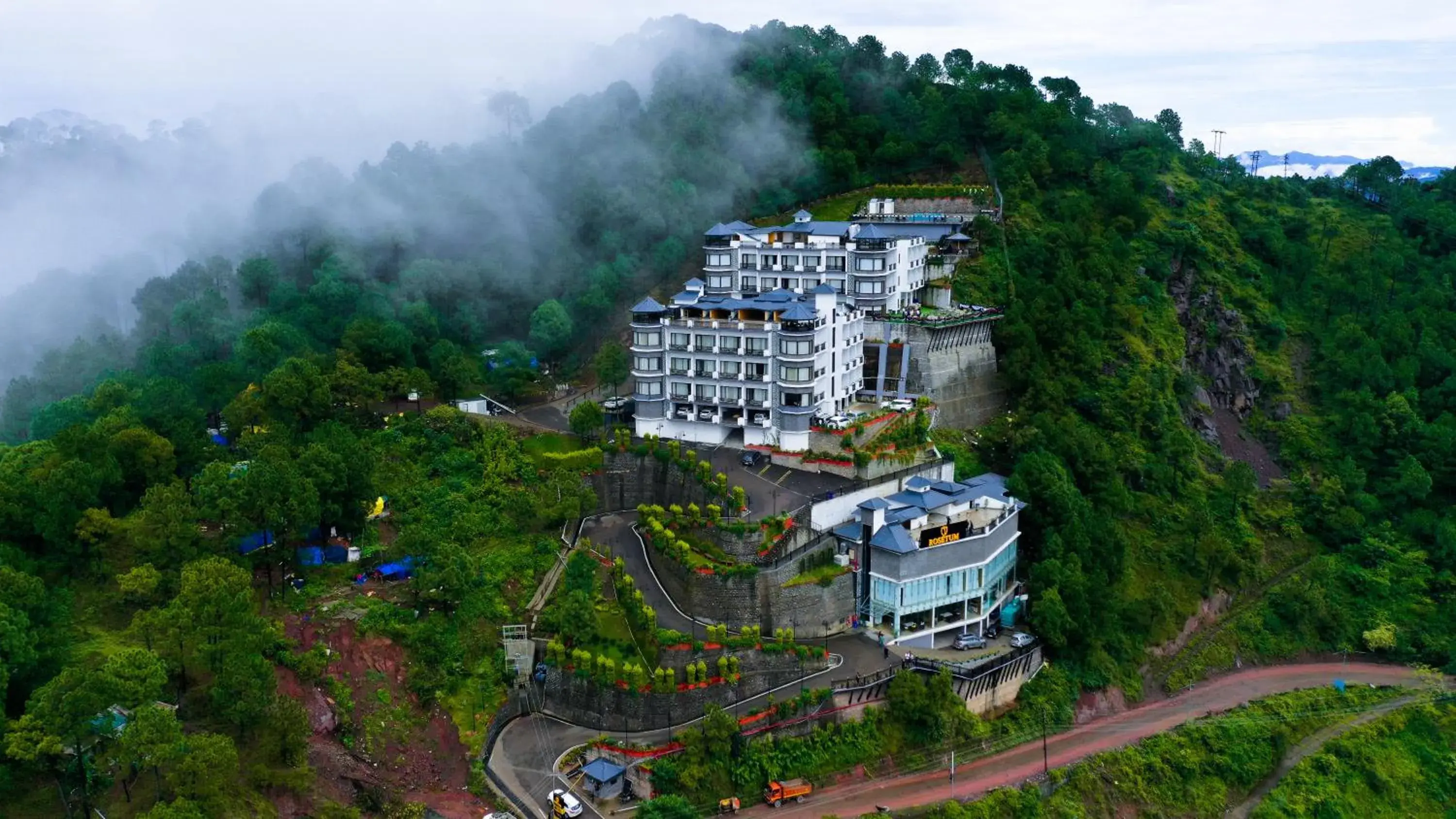 Property building in Rosetum Kasauli Property building in Rosetum Kasauli