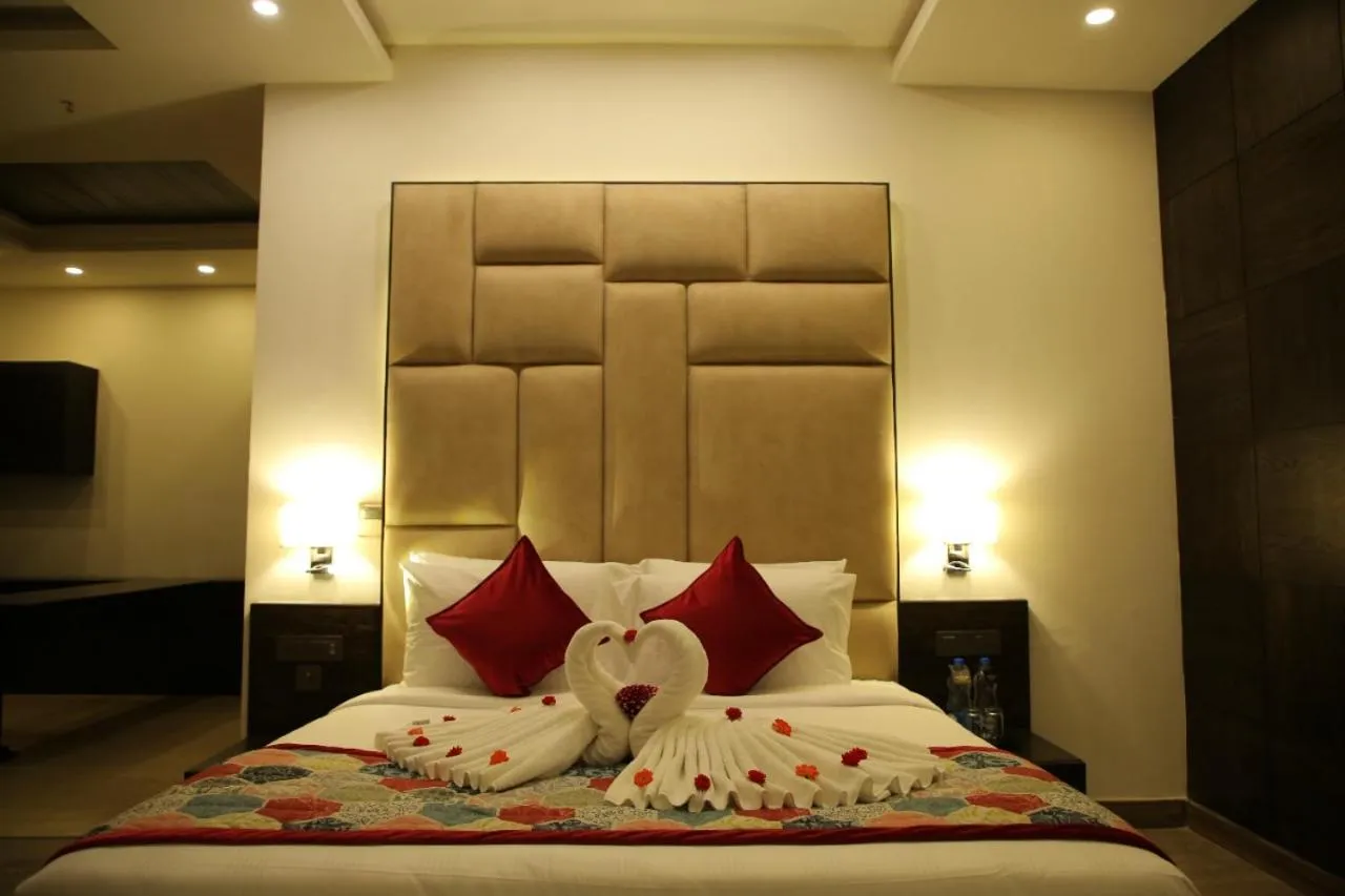 Bedroom, Bed in Rosetum Kasauli