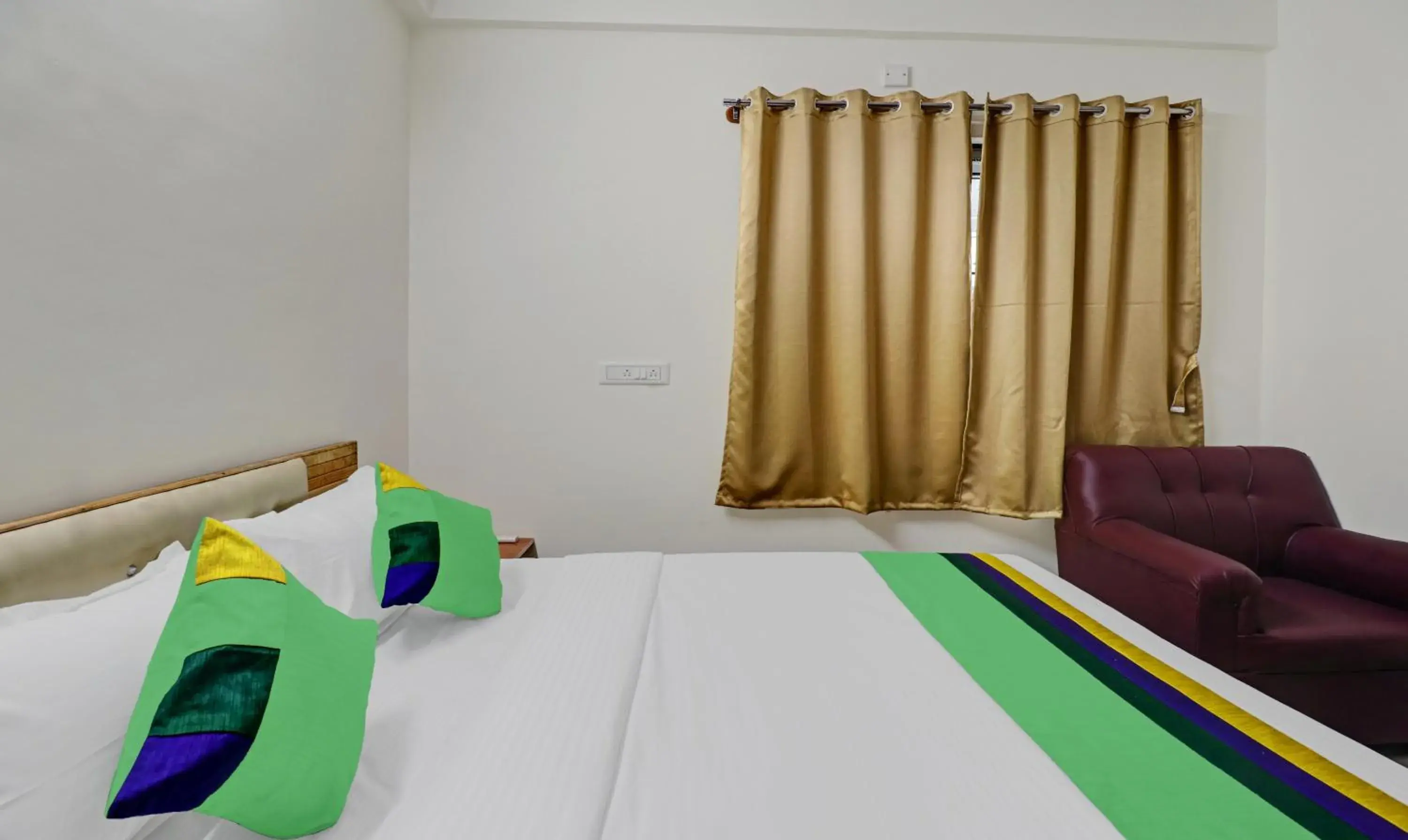 Bedroom, Bed in Treebo SLN Heritage Bedroom, Bed in Treebo SLN Heritage