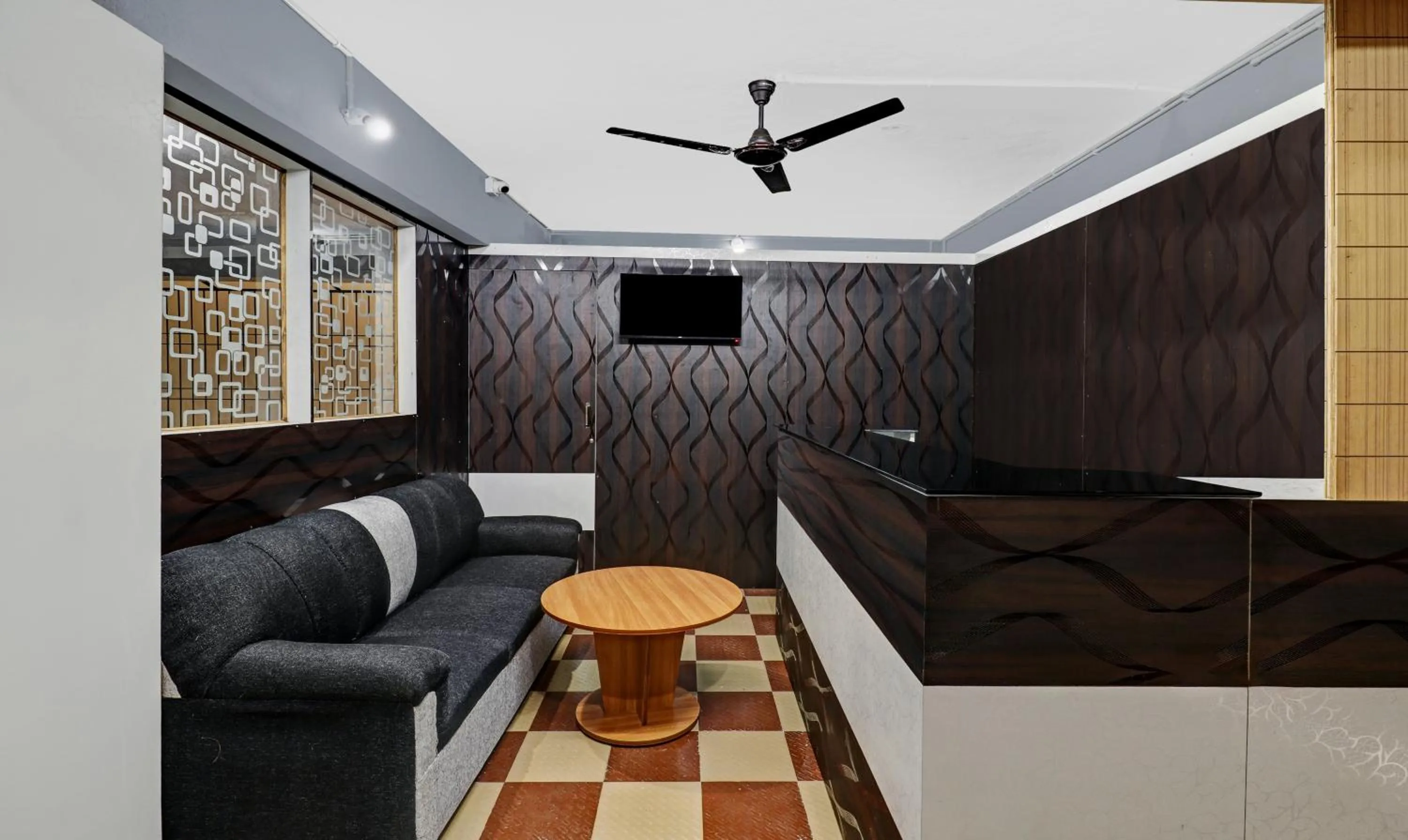 Lobby or reception in Treebo SLN Heritage