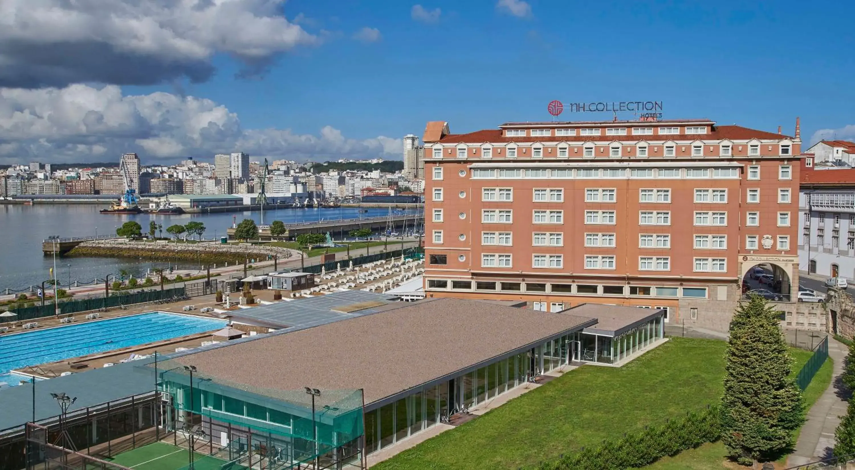 Property building in NH Collection A Coruña Finisterre Property building in NH Collection A Coruña Finisterre