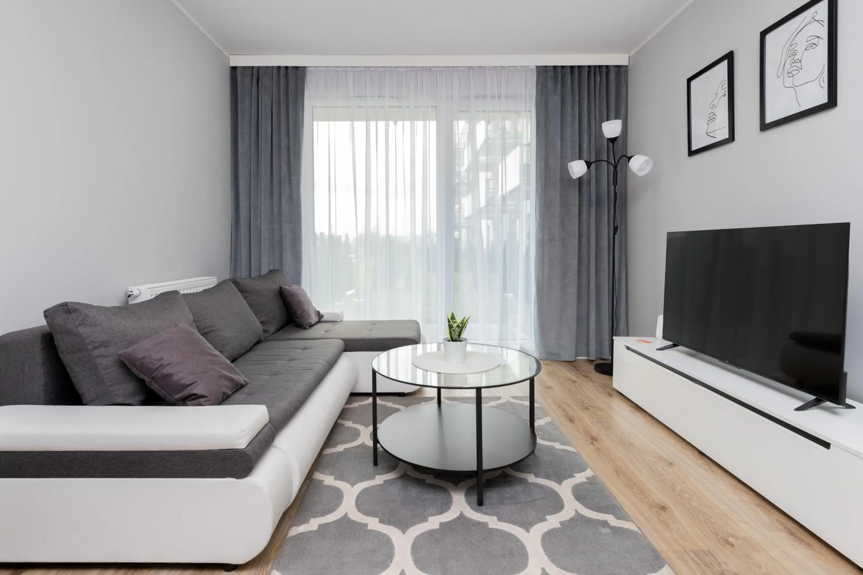 Gdynia Nasypowa Apartments with Parking by Noclegi Renters