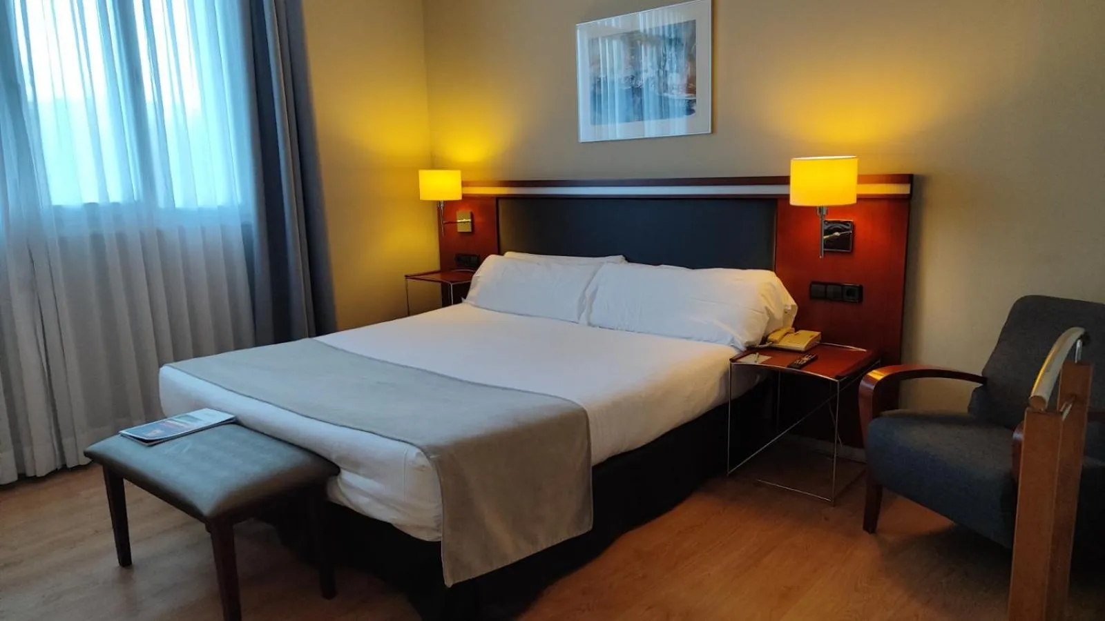 Bed in Abba Euskalduna Hotel