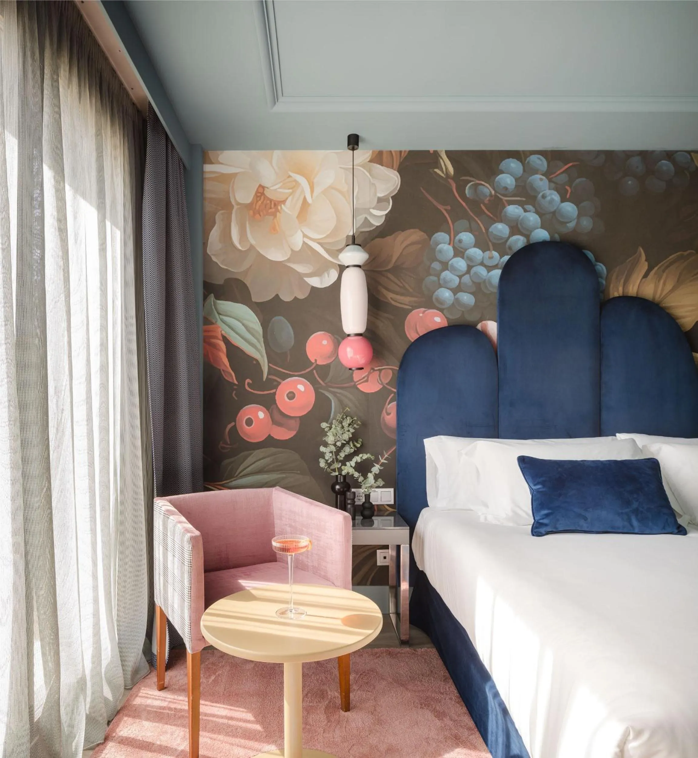 Bedroom, Bed in Hotel Antik San Sebastián