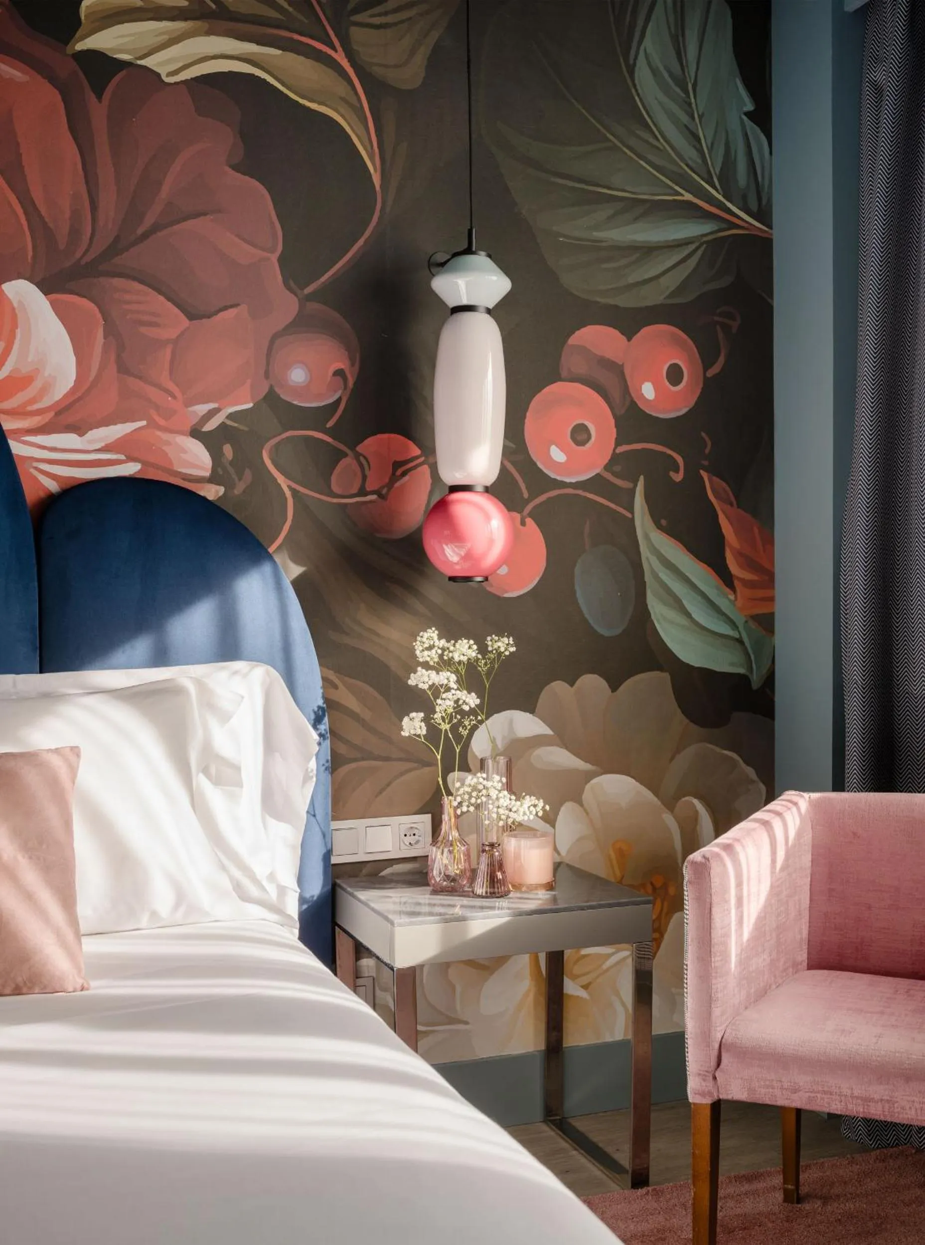 Bedroom, Bed in Hotel Antik San Sebastián