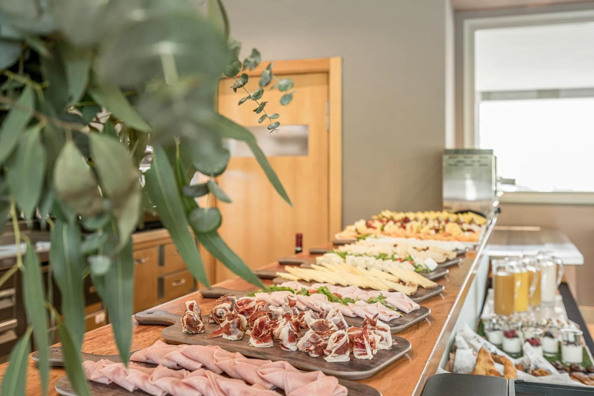 Buffet breakfast in Hotel Antik San Sebastián