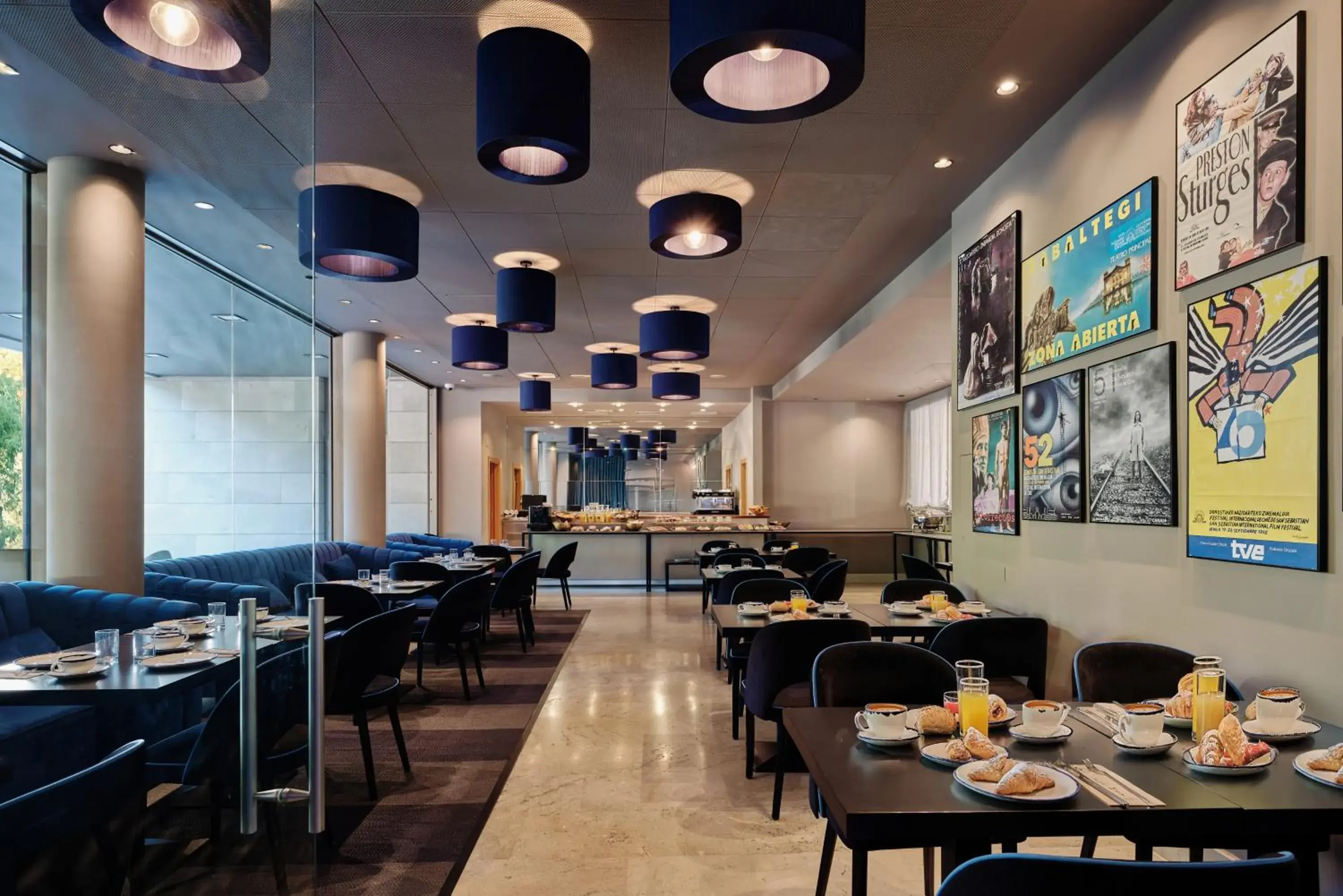 Lounge or bar in Hotel Antik San Sebastián Lounge or bar in Hotel Antik San Sebastián