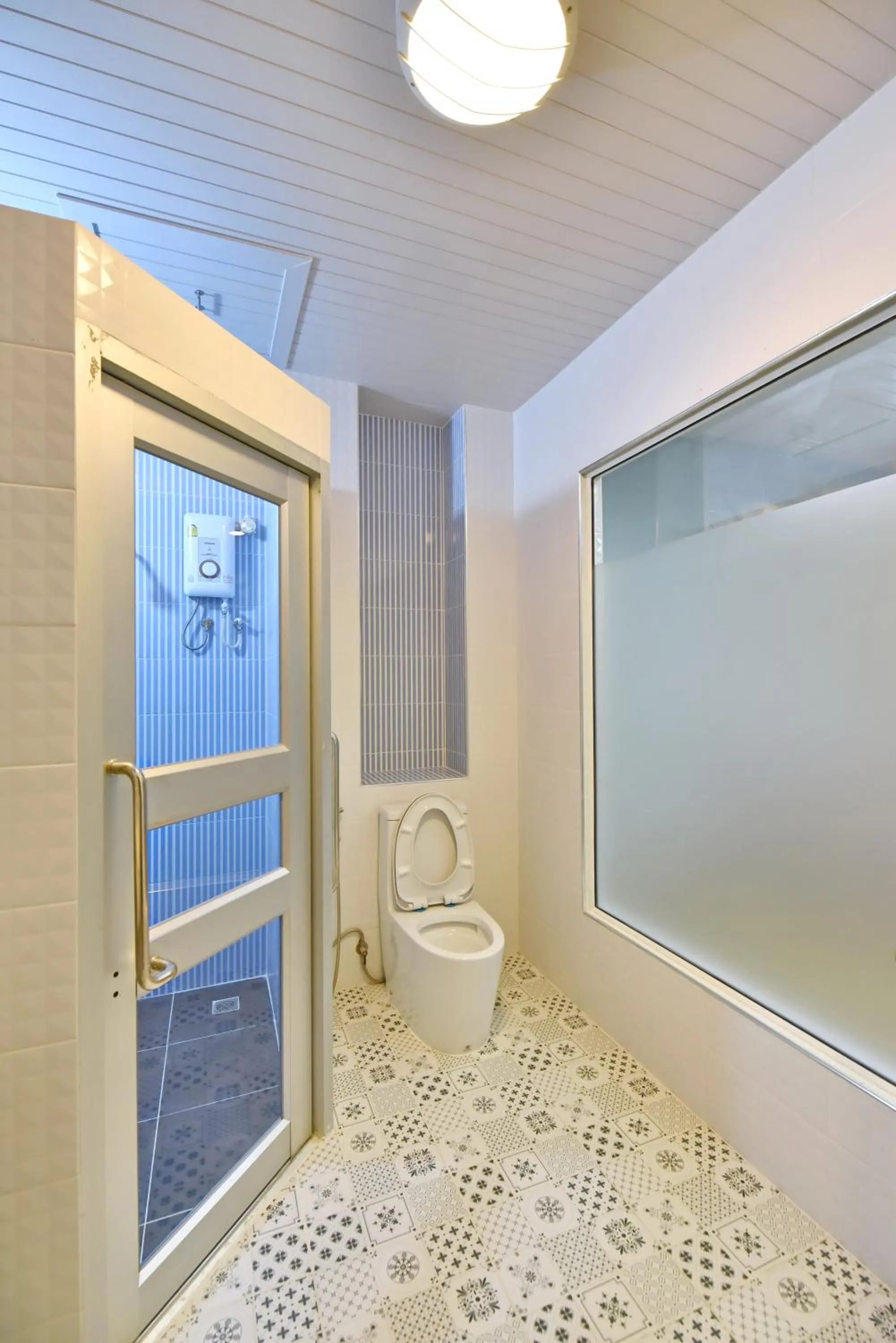Bathroom in 97 Merryland Apartments & Hotel