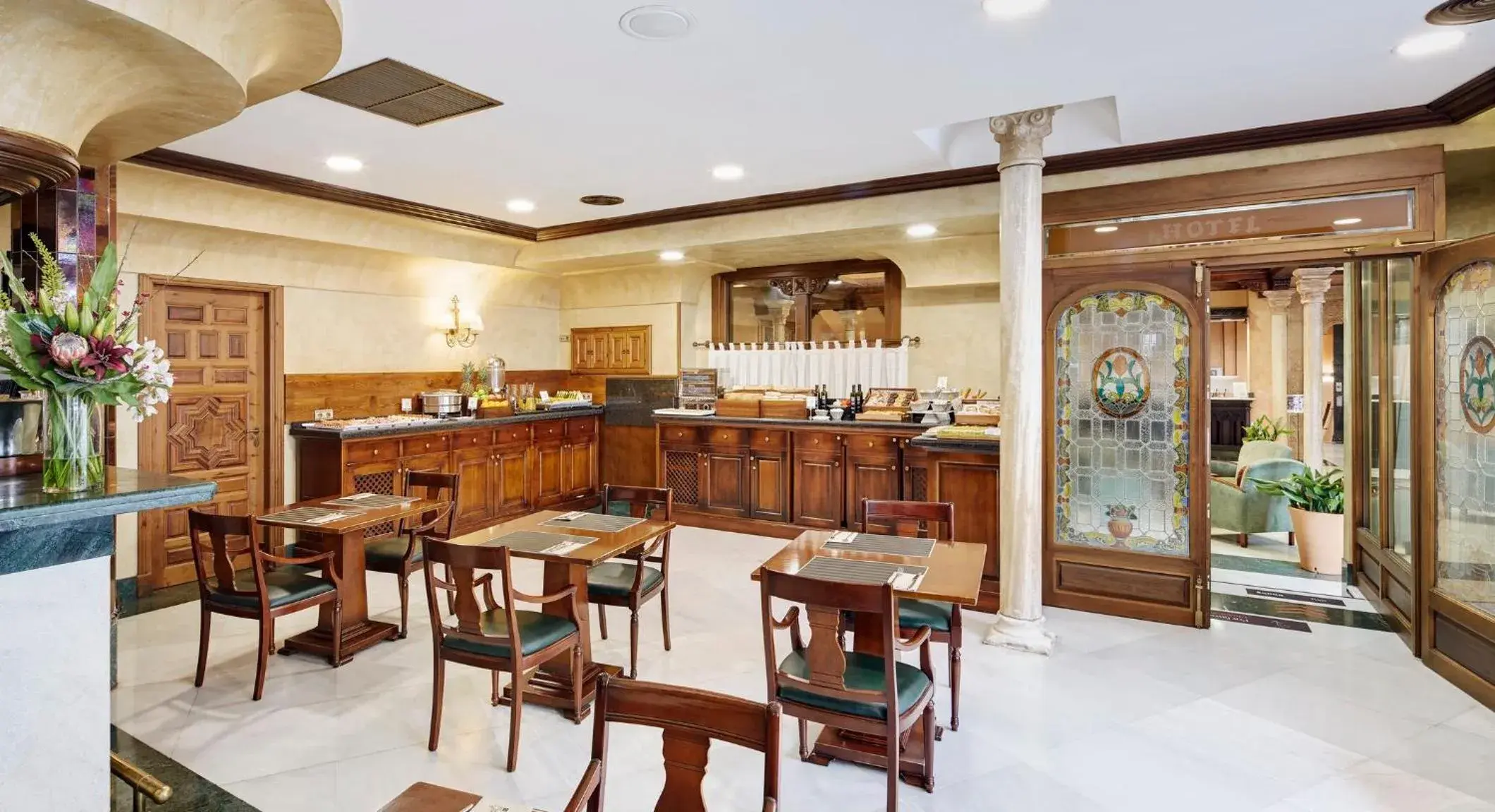 Breakfast in Sercotel Palacio de los Gamboa Breakfast in Sercotel Palacio de los Gamboa