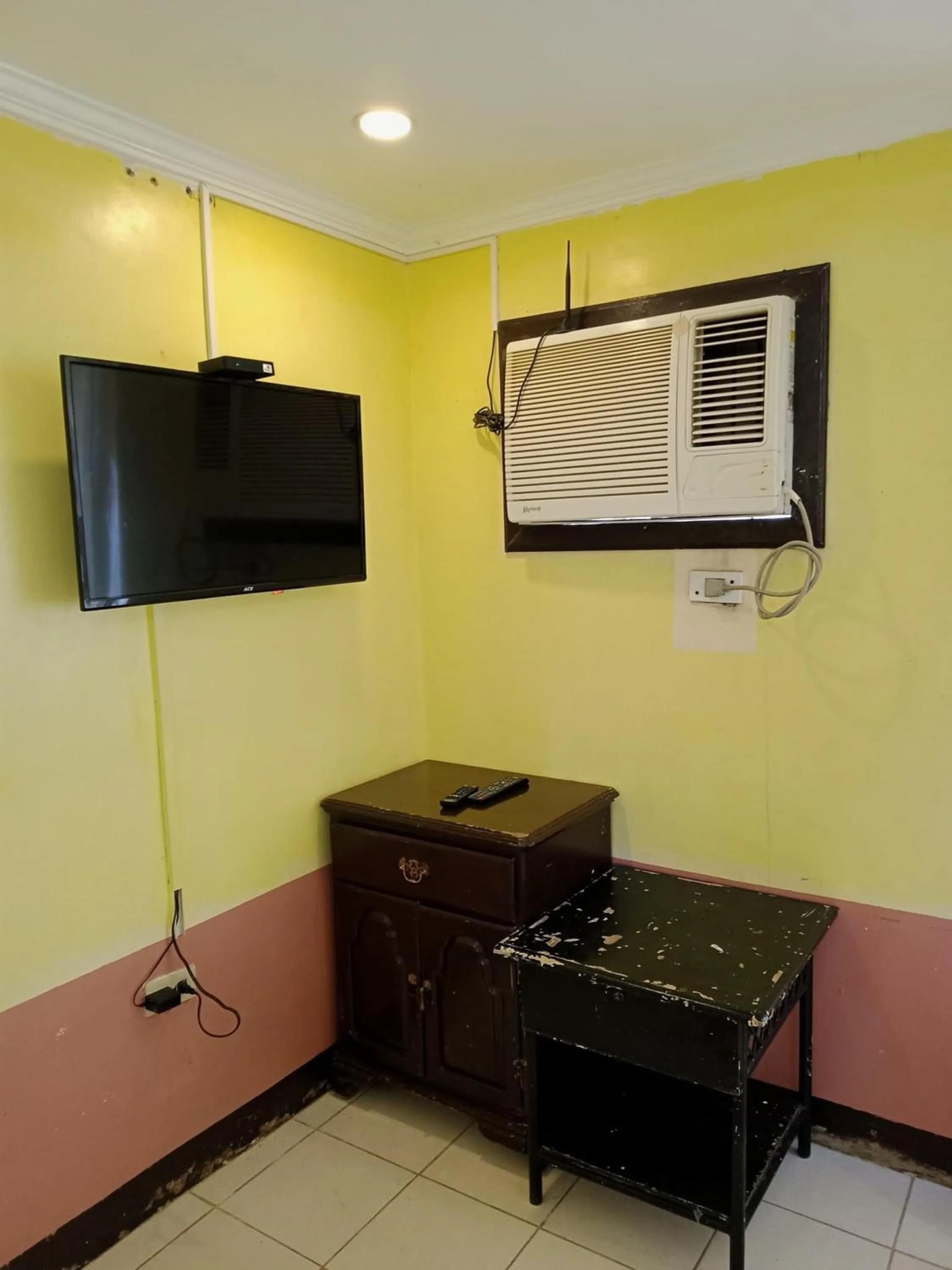 TV and multimedia in La Vista Pansol Resort Complex by RedDoorz