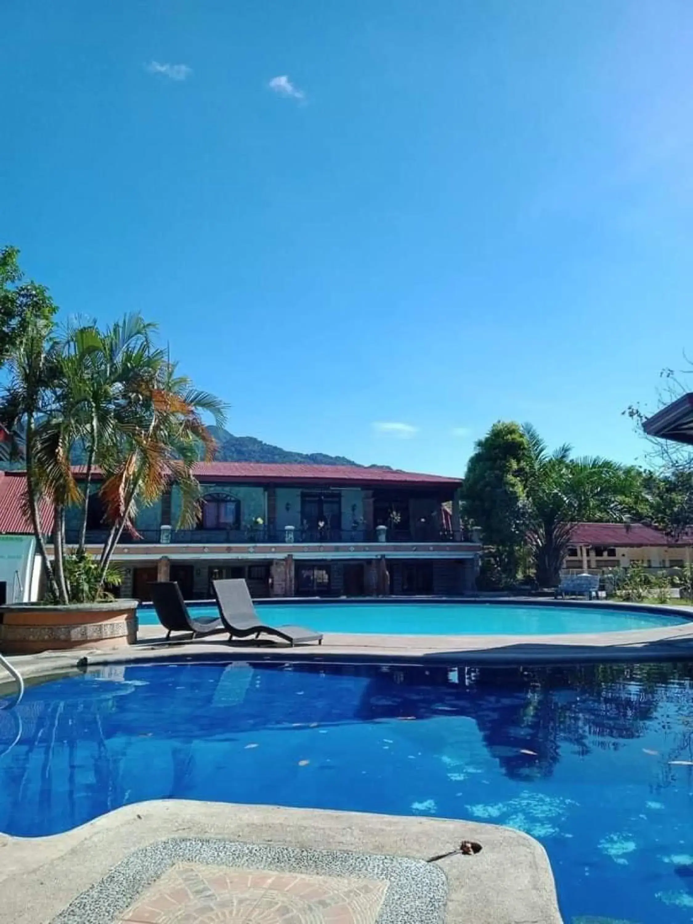 Pool view in La Vista Pansol Resort Complex by RedDoorz Pool view in La Vista Pansol Resort Complex by RedDoorz