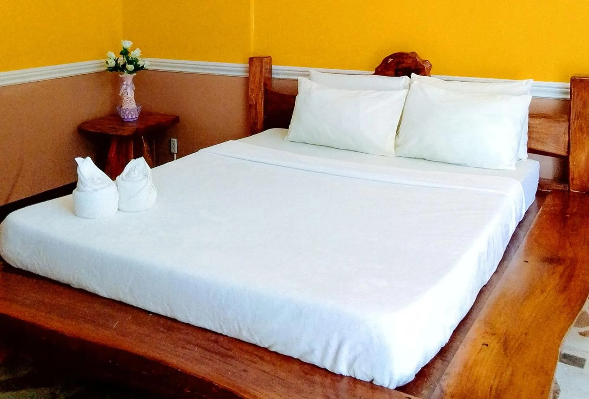 Bedroom, Bed in La Vista Pansol Resort Complex by RedDoorz