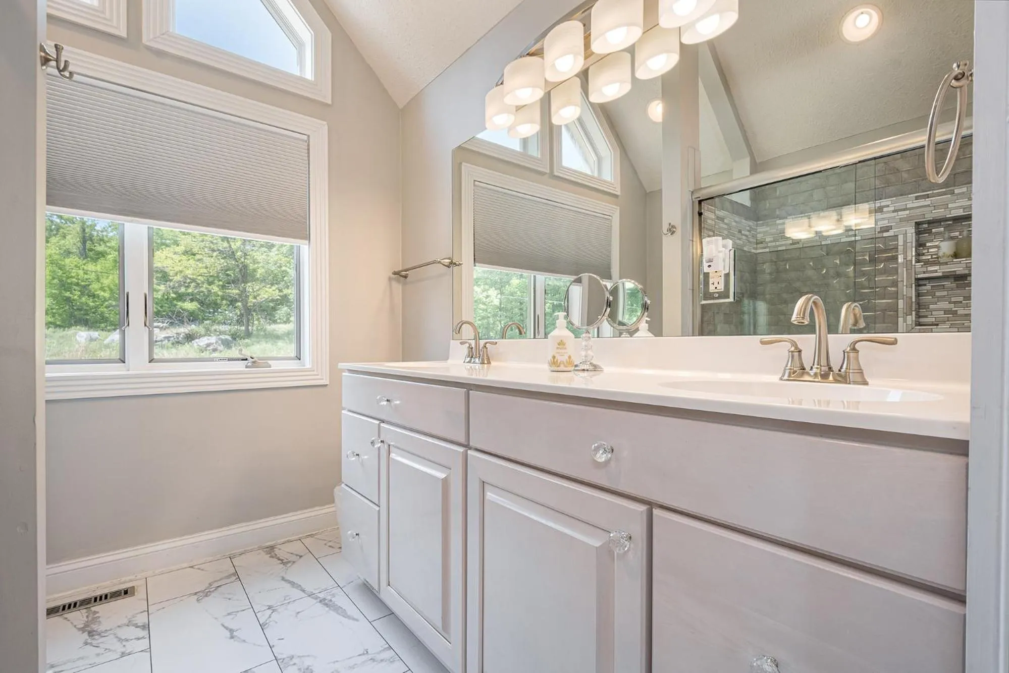 Property building in La Bella Vita