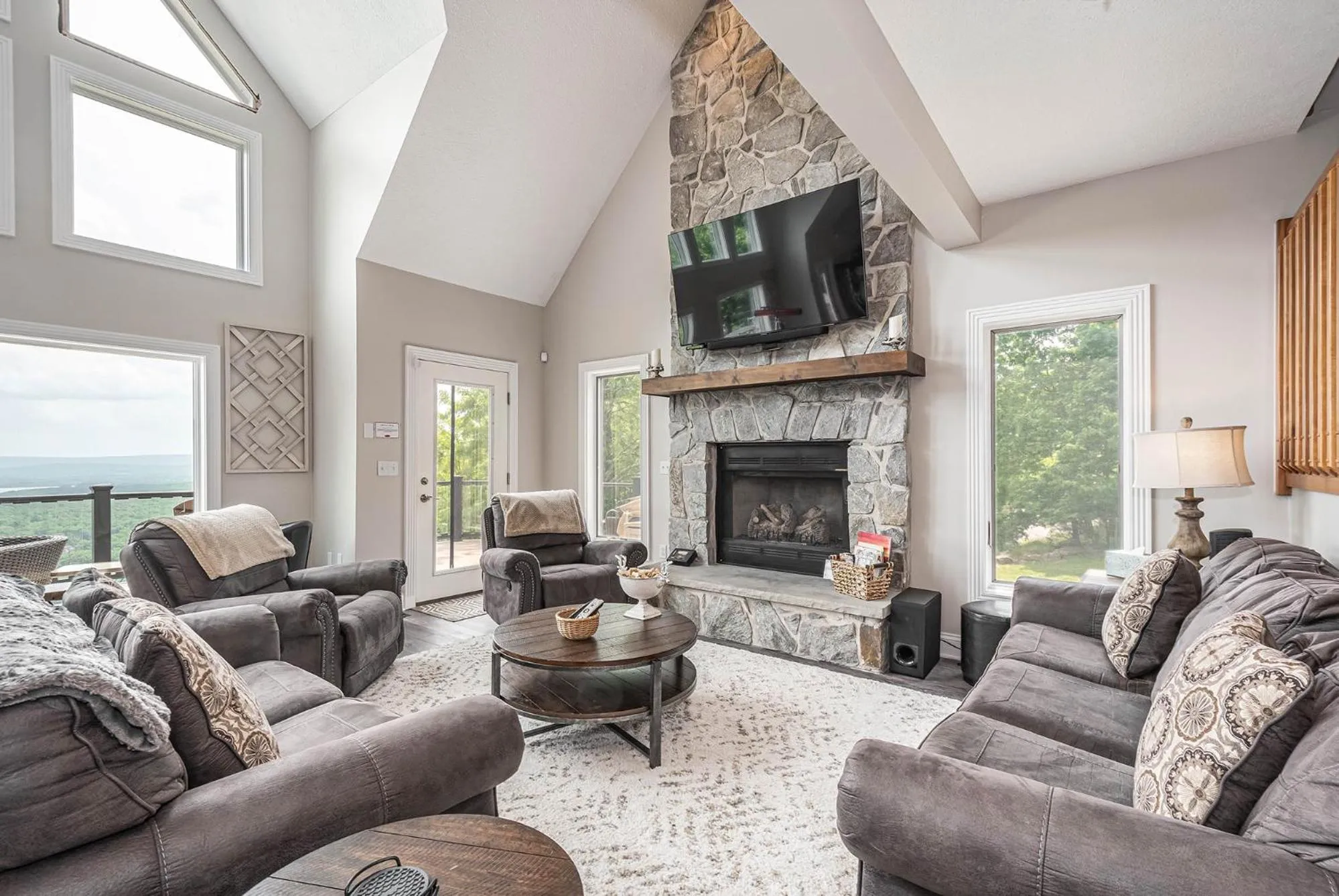 Property building in La Bella Vita