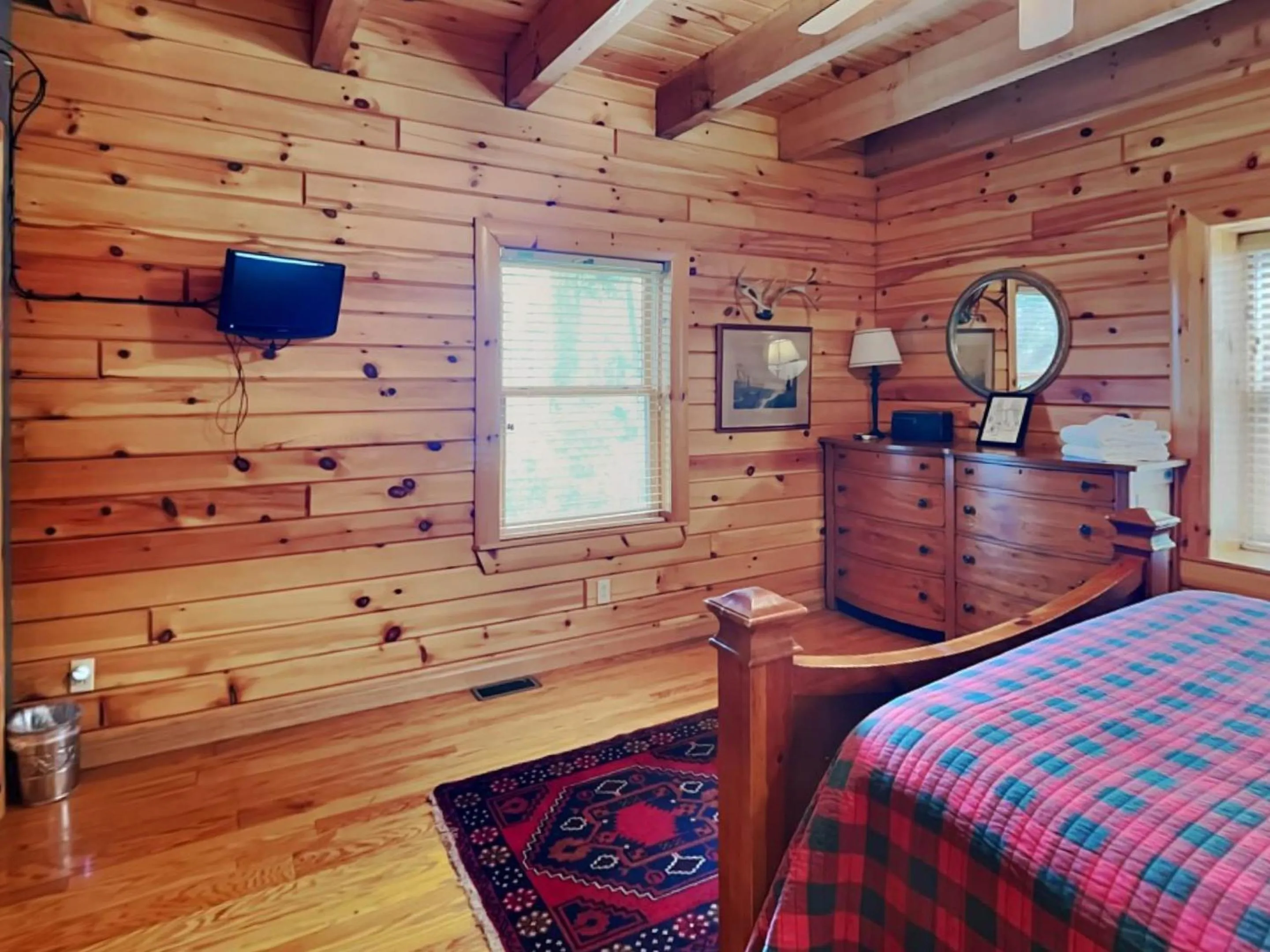 Bed in Bear Hollow Lodge
