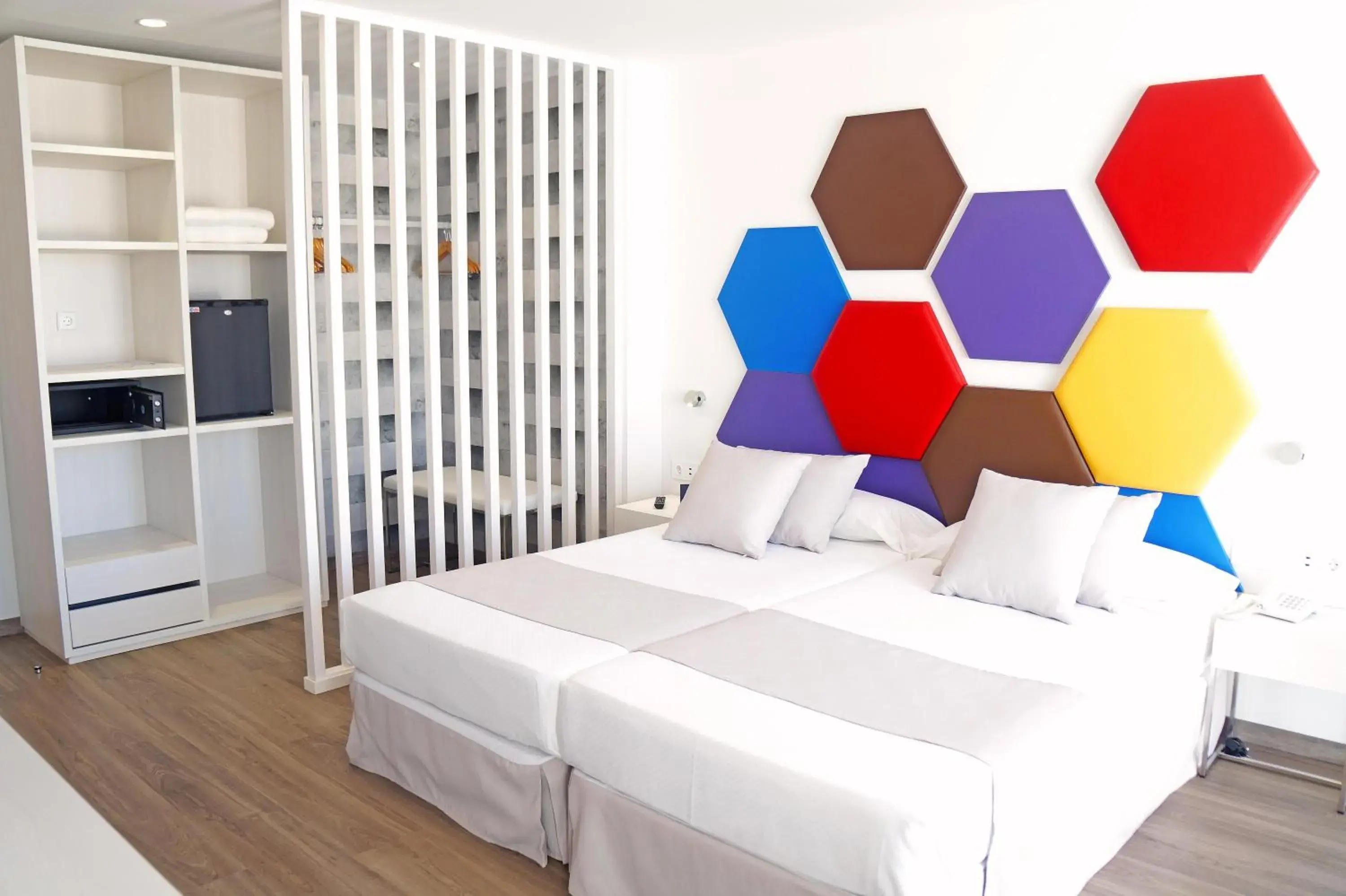 Photo of the whole room, Bed in Alexandre Troya Photo of the whole room, Bed in Alexandre Troya