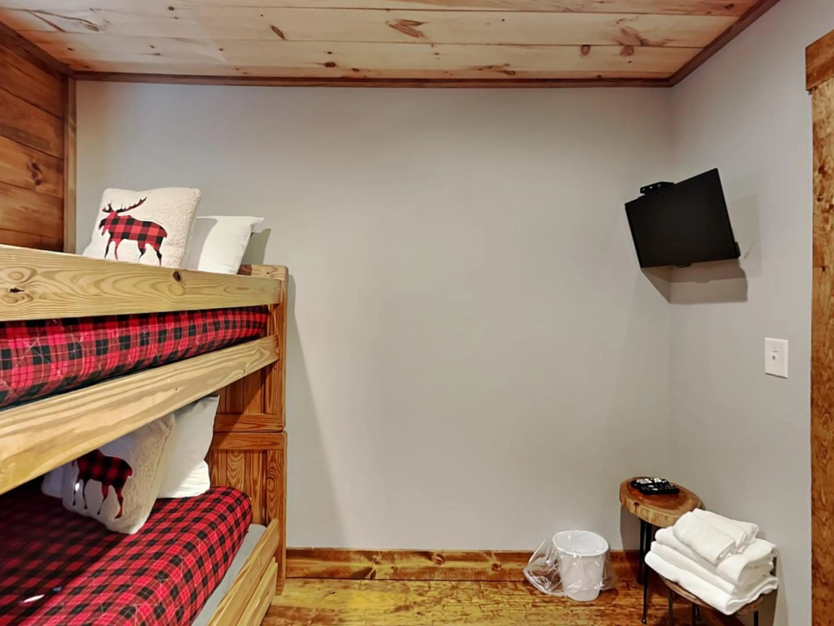 Bed in Kare Bear Cabin