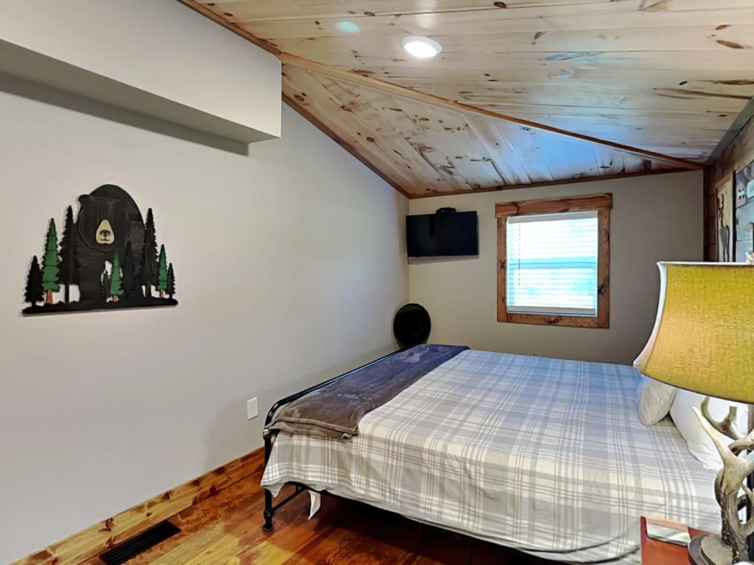 Bed in Kare Bear Cabin