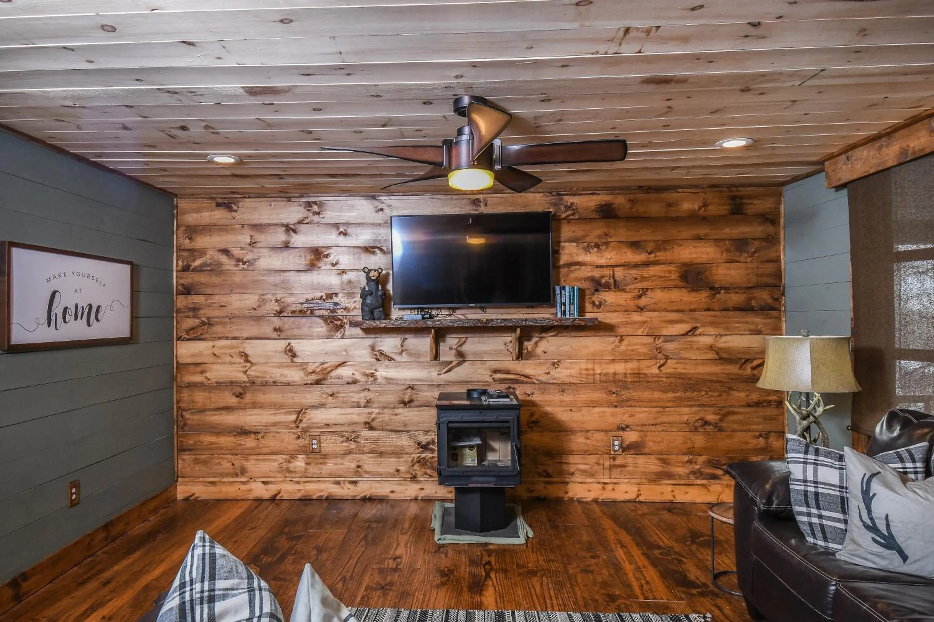 Property building in Kare Bear Cabin