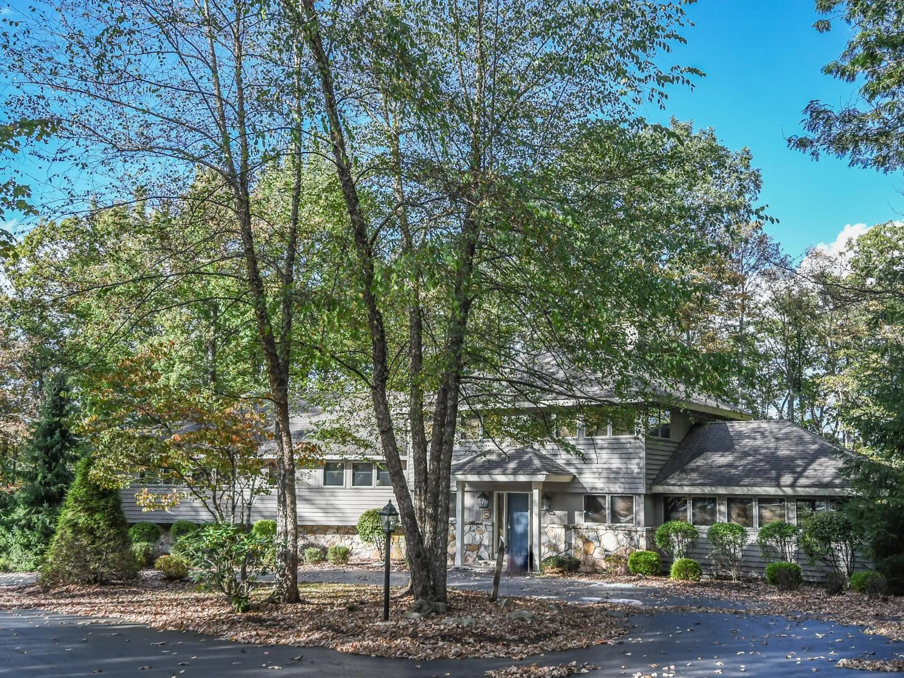 Property building in Johnny Appleseed