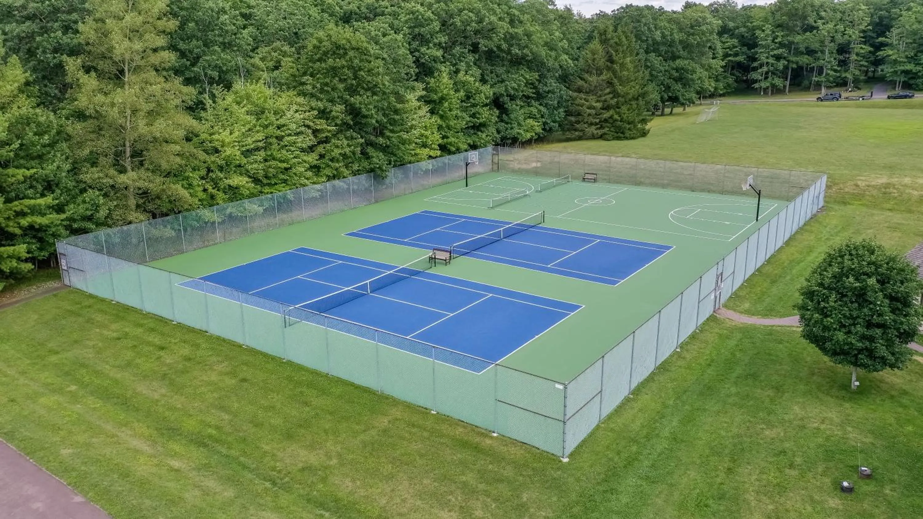 Property building in Johnny Appleseed